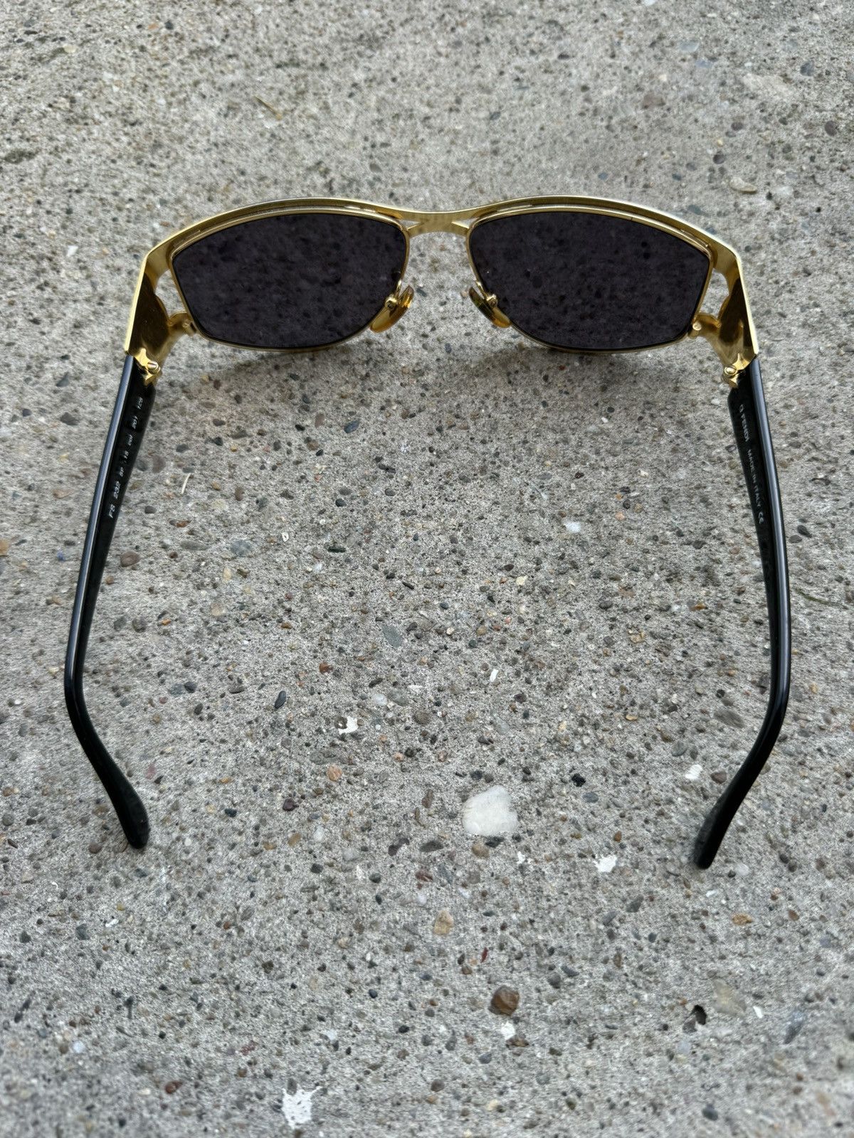 Fendi Vintage Fendi (FS 232 201) Sunglasses original case. (Rare) Size ONE SIZE - 11 Thumbnail