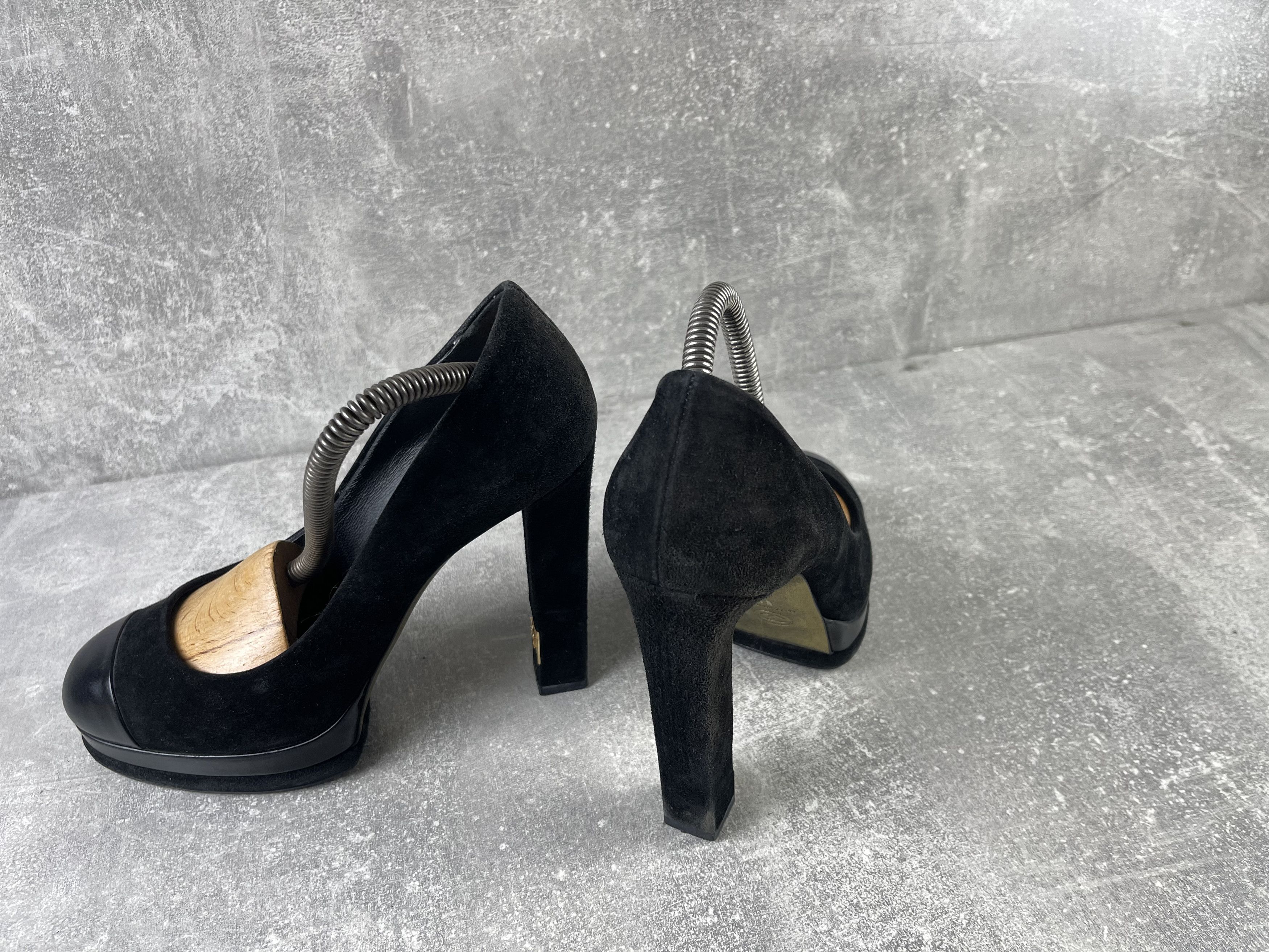 Chanel Chanel Classic Escarpins Suede Leather Cap Toe Pumps Heels Size US 8 / IT 38 - 7 Thumbnail