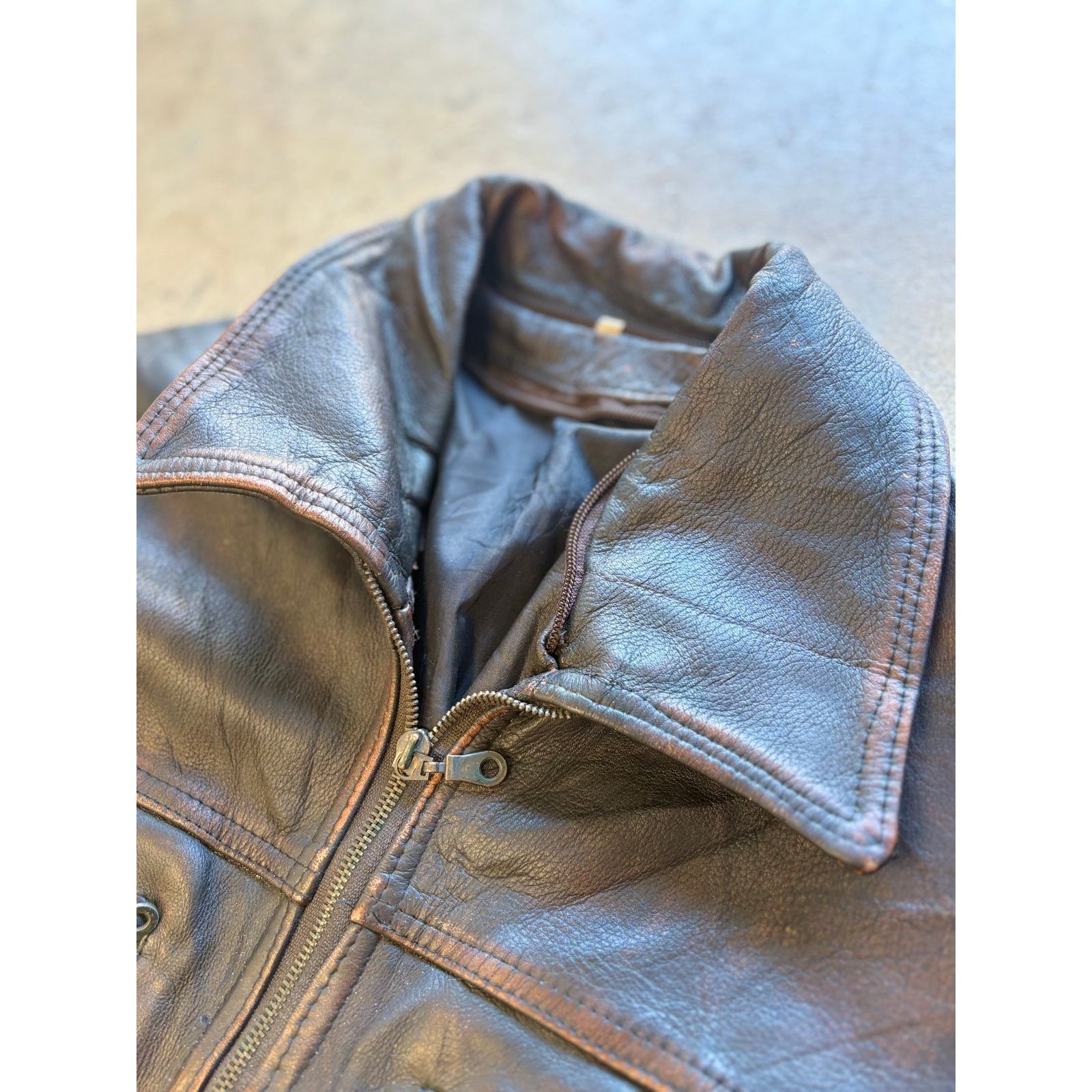 Vintage Vintage Brown Leather Boxy Racing Jacket Unisex M Size US M / EU 48-50 / 2 - 11 Thumbnail