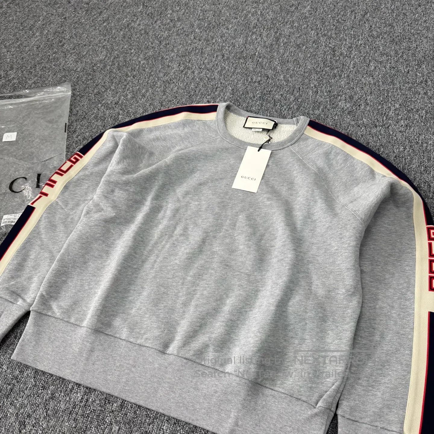Gucci Guicci Bid Coordination Logo Round-neck hoodie| Size US M / EU 48-50 / 2 - 3 Thumbnail