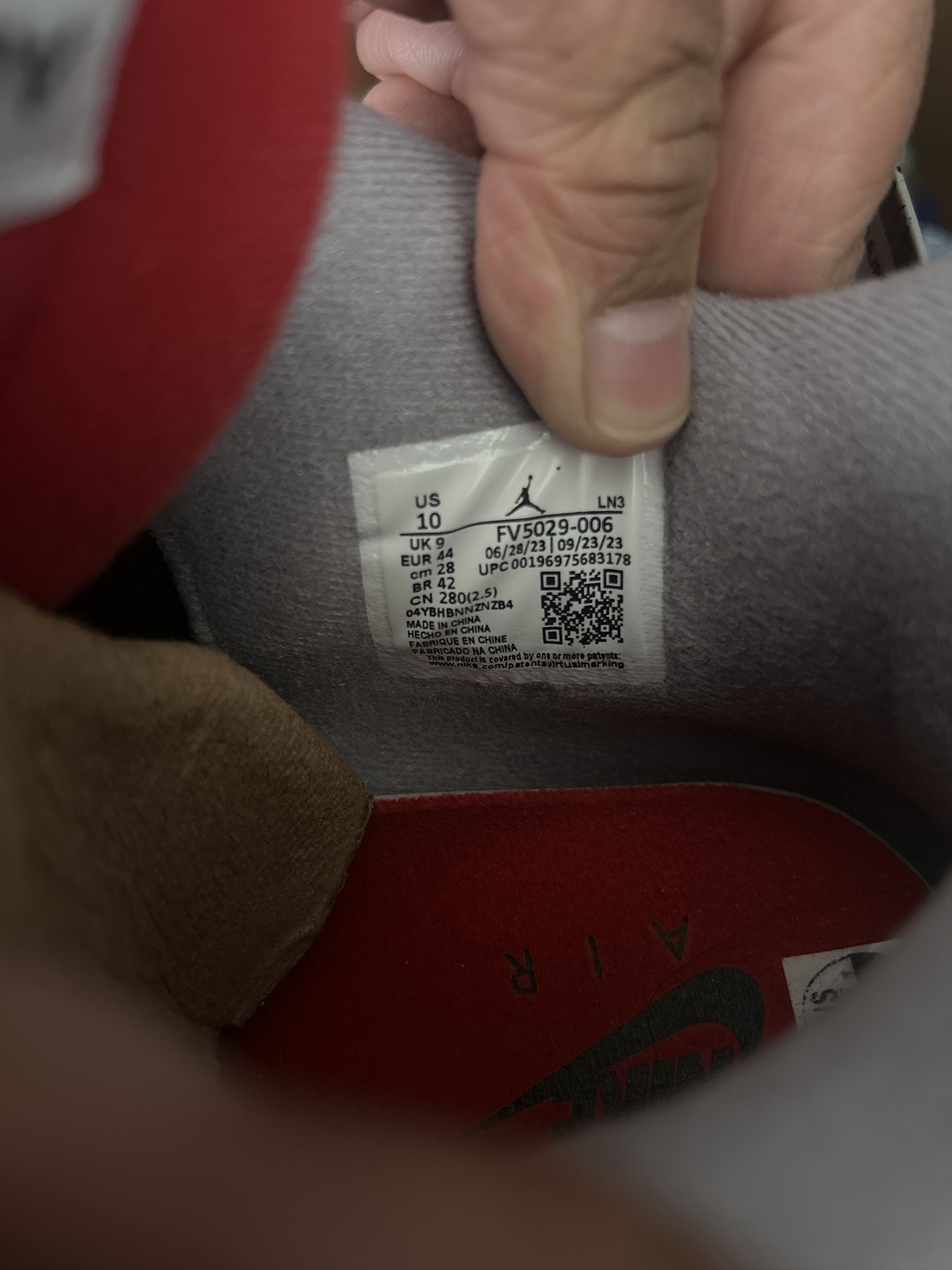 Jordan Brand Jordan 4 bred reimagined Size US 10 / EU 43 - 11 Thumbnail