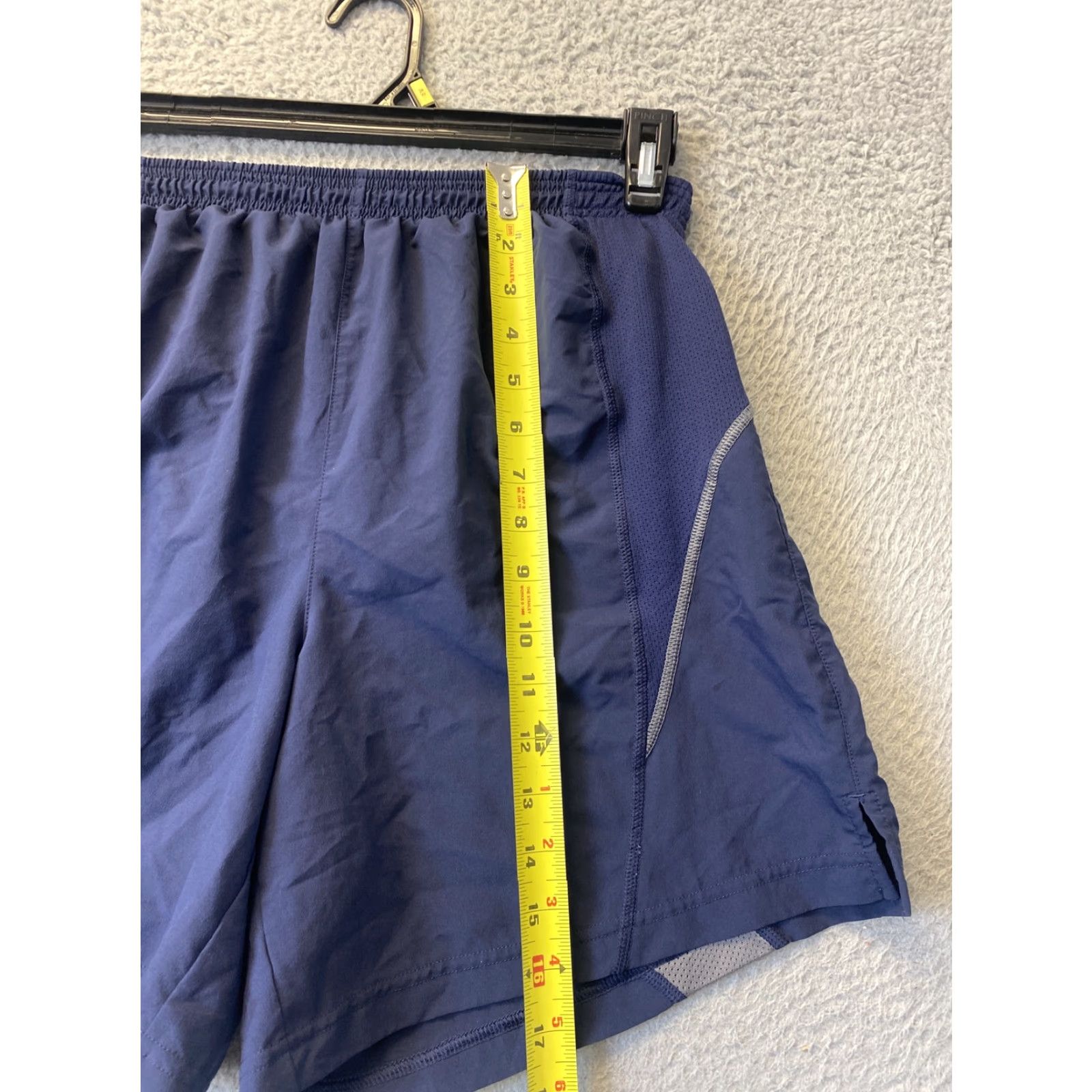 Under Armour Under Armour Shorts Womens S Small Blue Logo Training Running Gym/50-47 Size 28" / US 6 / IT 42 - 4 Thumbnail