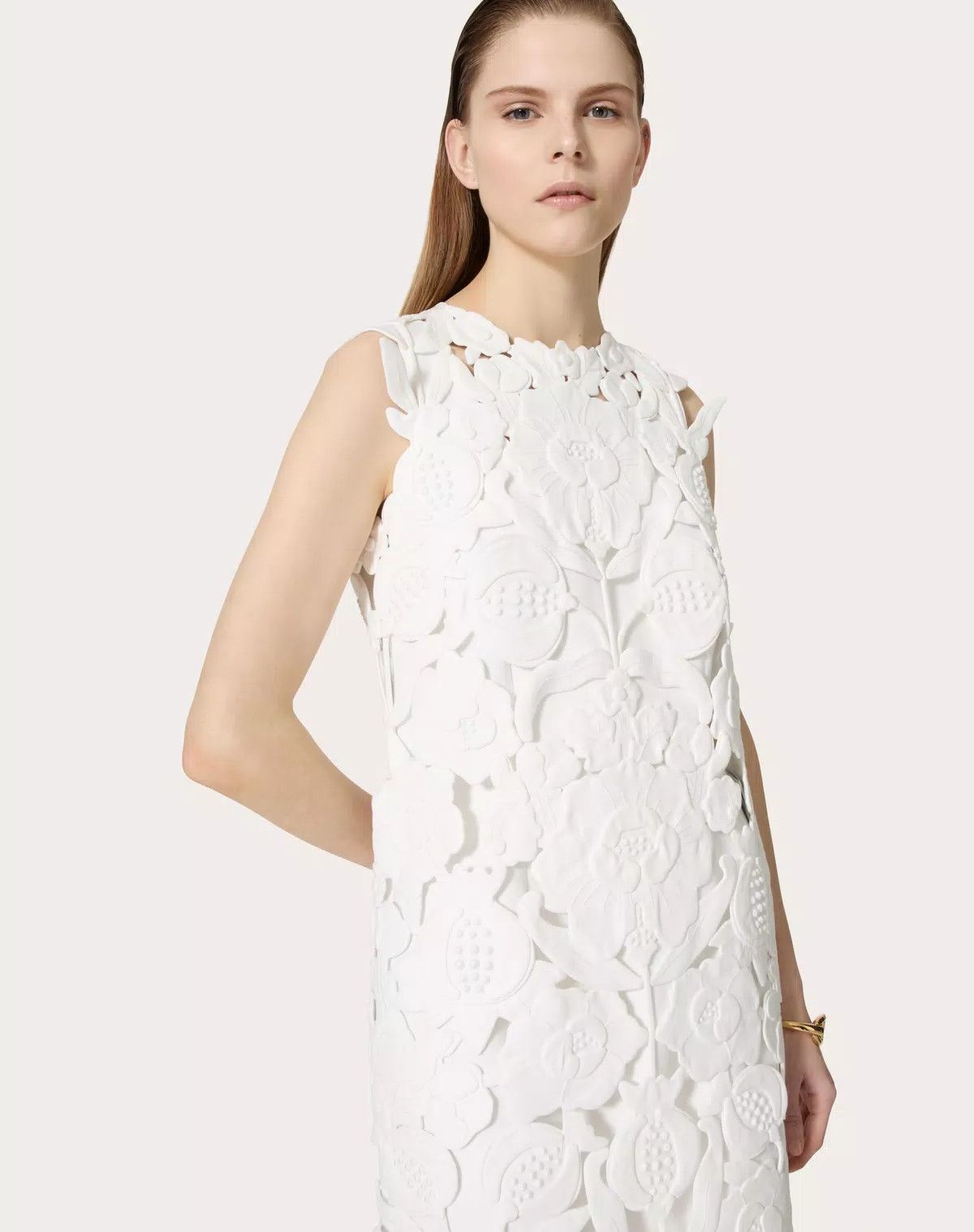 Valentino o1s1wg110525 Embroidered Light Splittable Dress in White Size S / US 4 / IT 40 - 6 Thumbnail