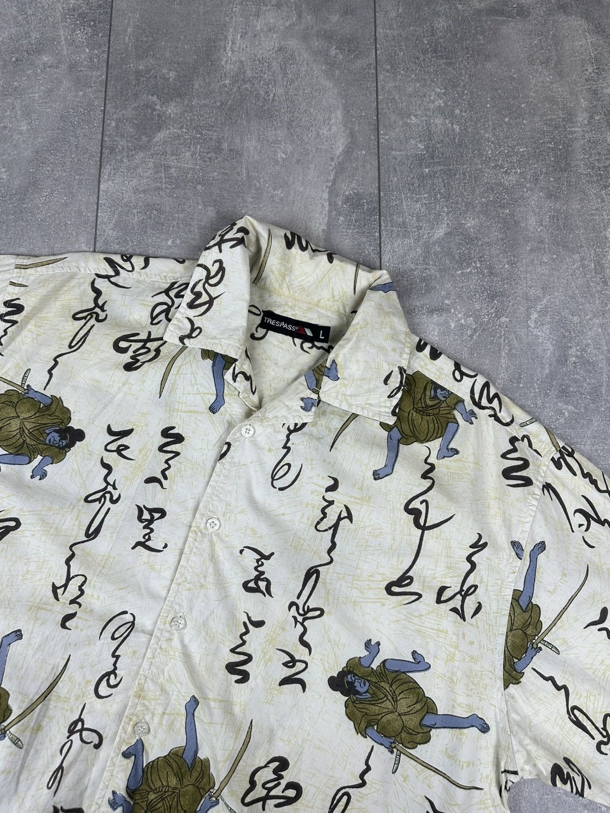 Other Trespass Japanese Crazy Outdoor Shirt Button Up Size US L / EU 52-54 / 3 - 4 Thumbnail