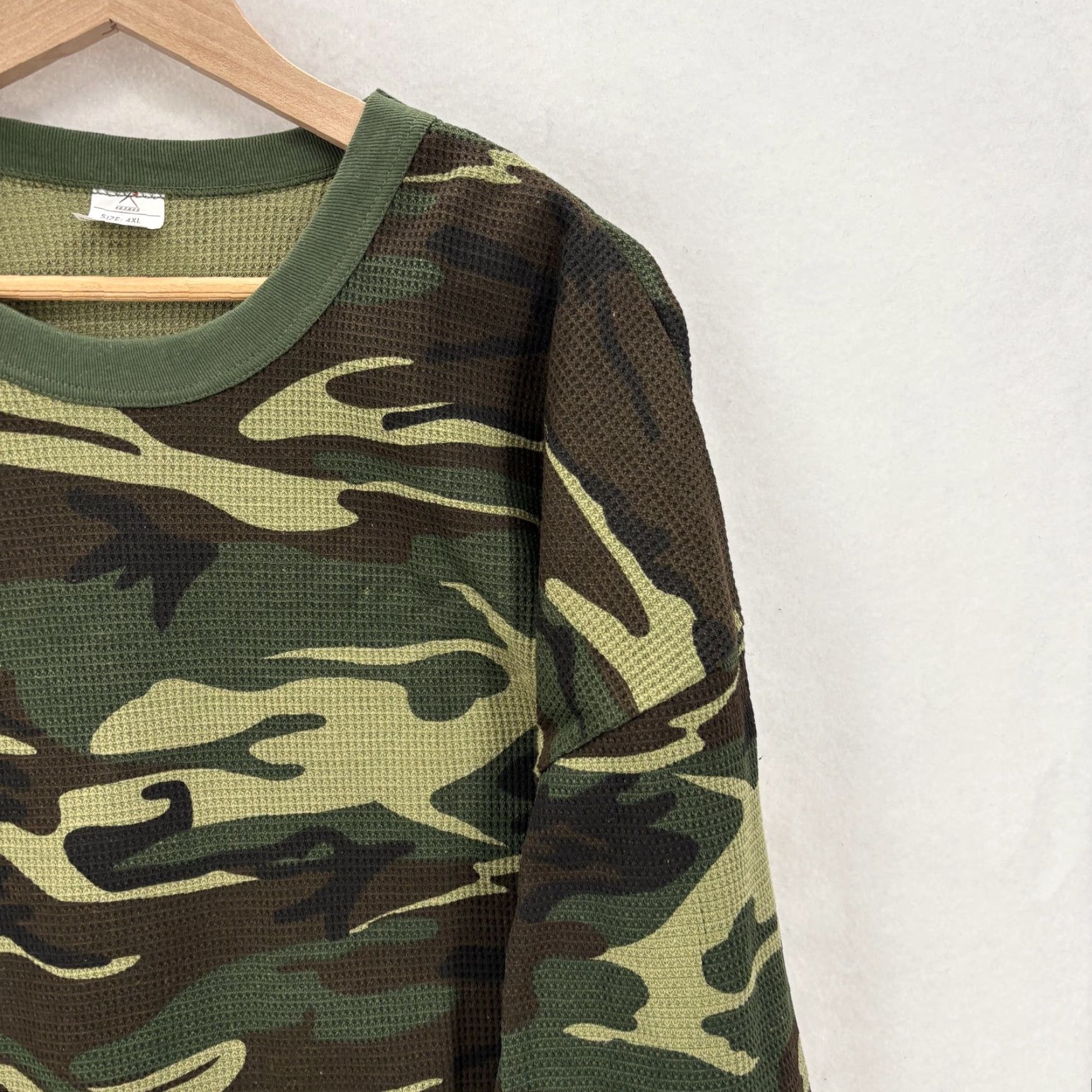 Rothco Rothco Shirt Mens 4XL Green Camo Thermal Long Sleeve Crew Neck Military Rugged Size US XXL / EU 58 / 5 - 2 Thumbnail