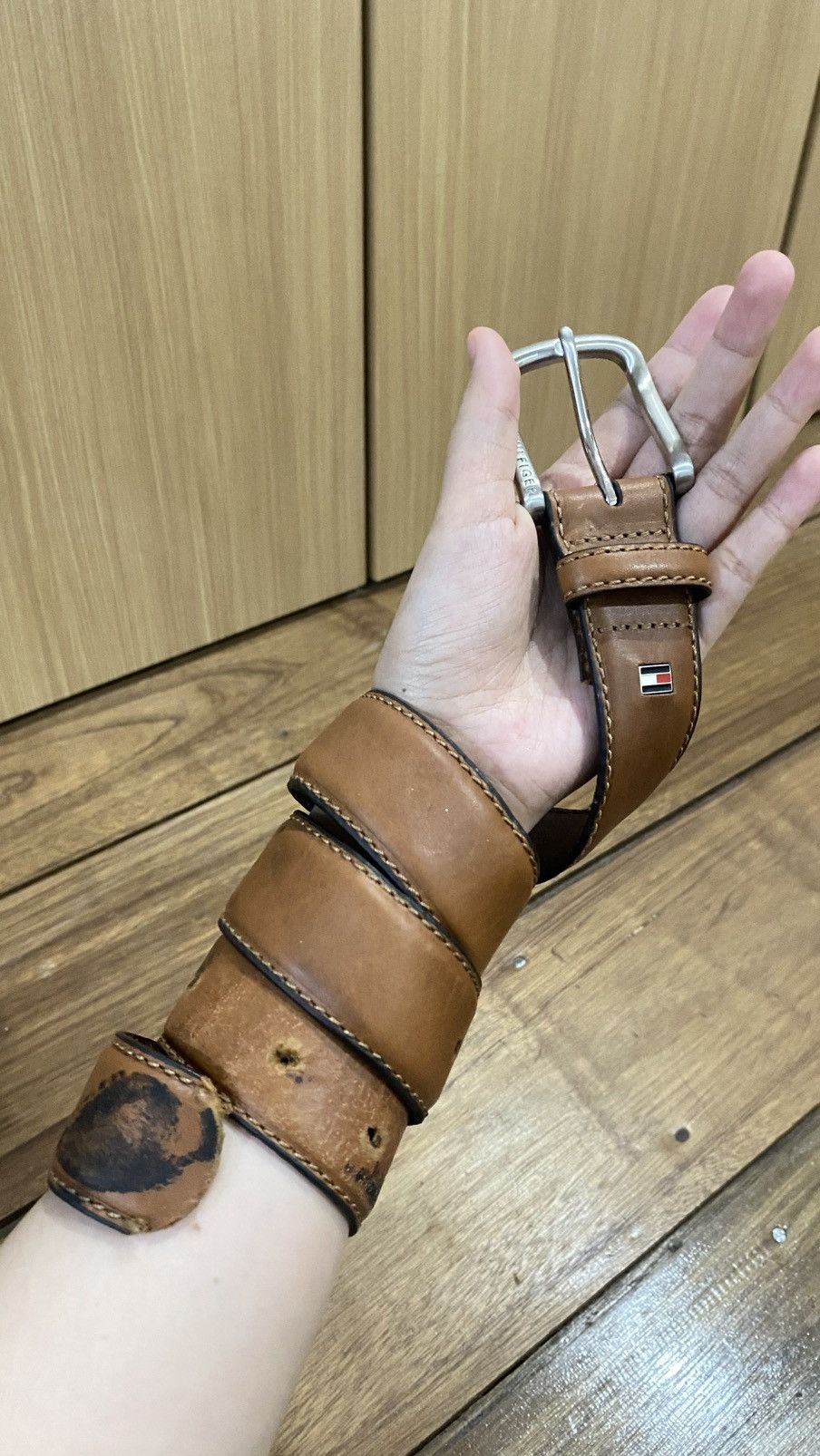 Tommy Hilfiger Y2K vintage belt leather tommy hilfiger Size 32 - 1 Thumbnail