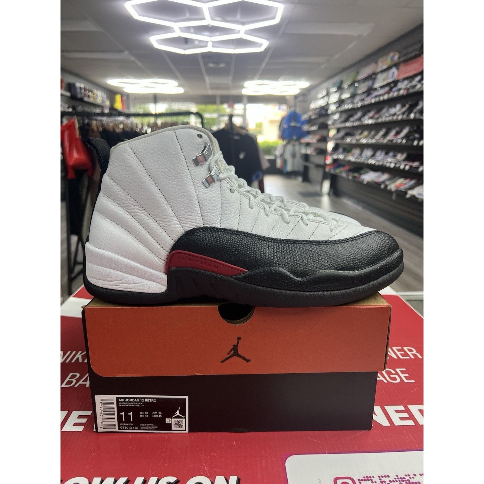 Jordan Brand Air Jordan 12 Retro Taxi Flip Size 11 (CT8013-162) Size US 11 / EU 44 - 1 Thumbnail