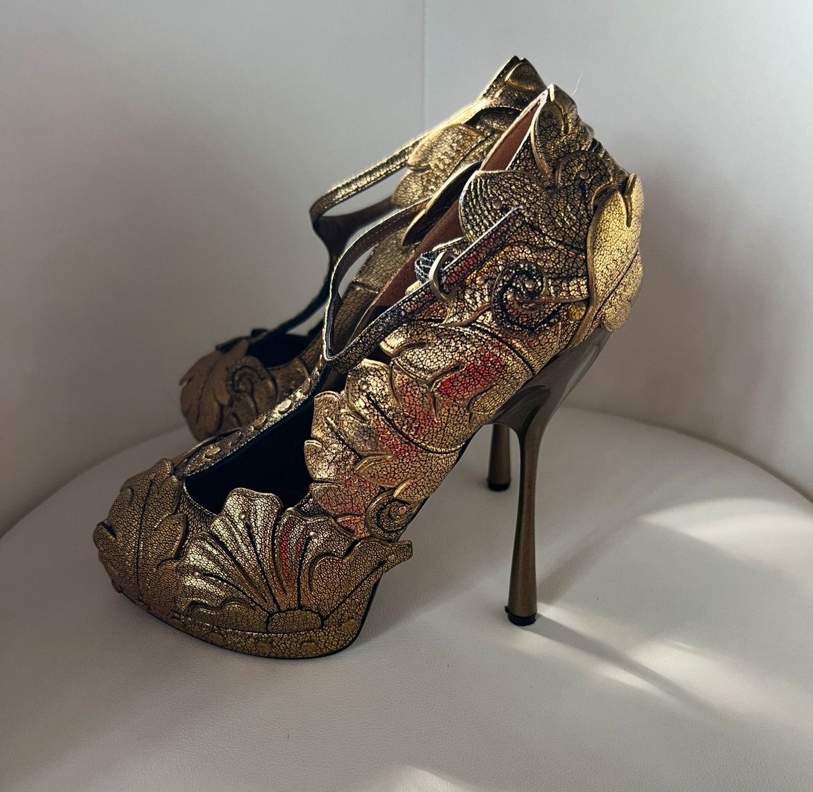 Alexander McQueen Alexander McQueen Spring/Summer Gold Peep THeels Size US 7 / IT 37 - 2 Thumbnail