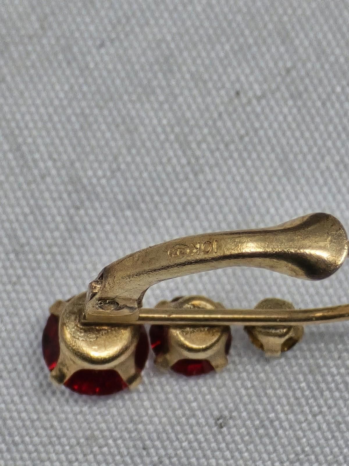 The Unbranded Brand ​Vtg 10k Yellow Gold Estate Ruby Pendant & Garnet Earrings Size ONE SIZE - 7 Thumbnail