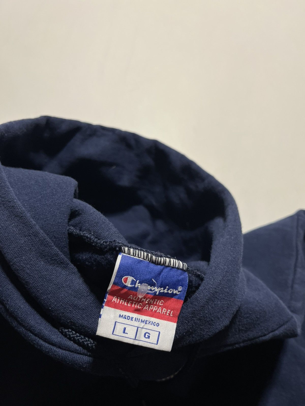 Champion Vintage 90’s Champion Heavyweight boxy fit hoodie navy L Size US L / EU 52-54 / 3 - 2 Thumbnail