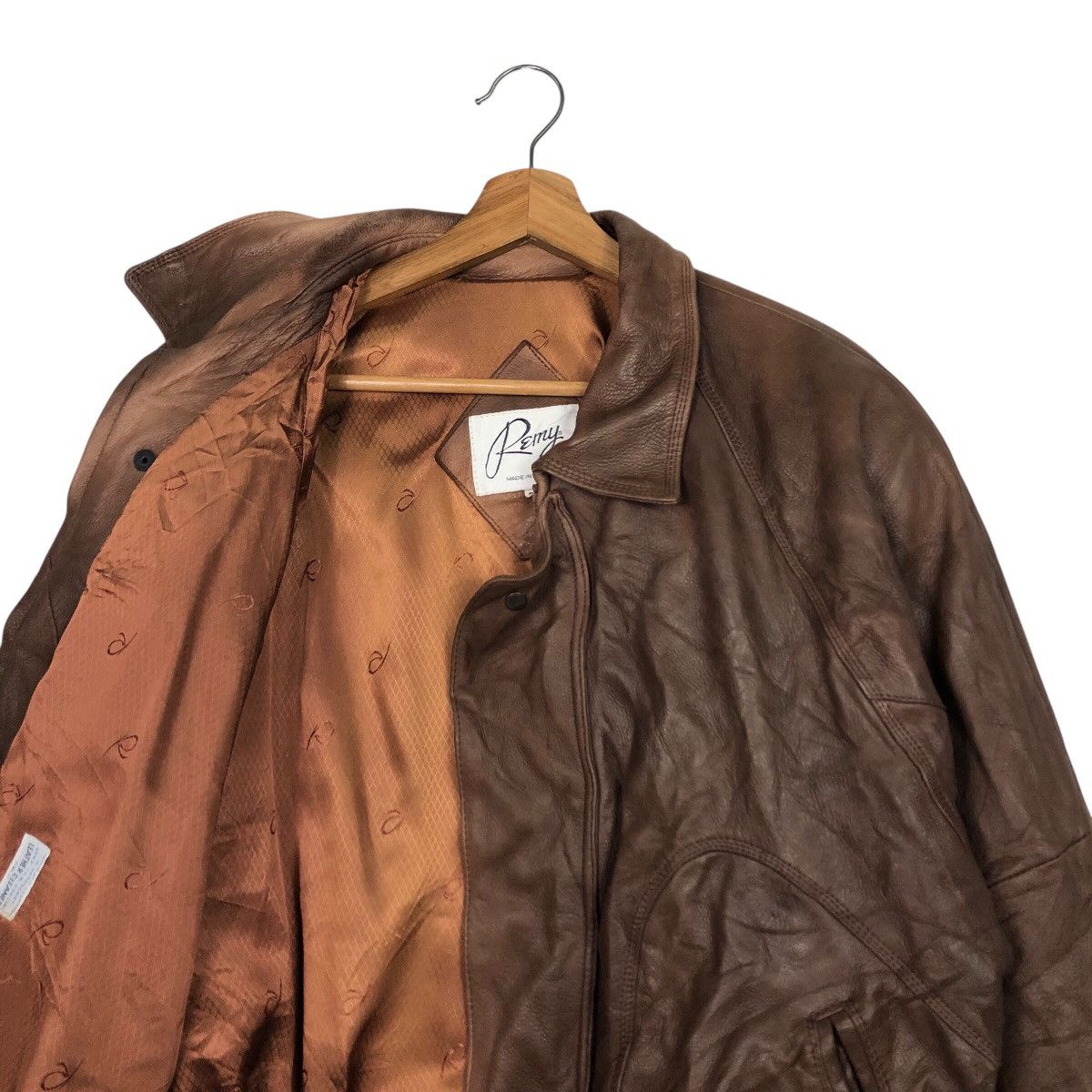 Japanese Brand Vintage Fly Bomber Leather Jacket Remy Blanket Issey Miyake Size US M / EU 48-50 / 2 - 13 Thumbnail