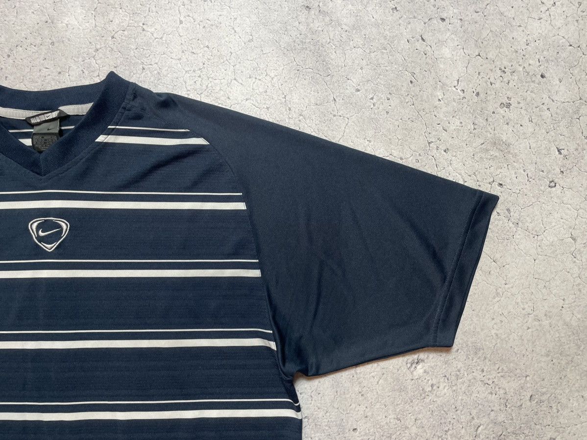 Nike × Vintage Vintage Striped Nike T-Shirt Center Swoosh Drill Y2K Size US M / EU 48-50 / 2 - 4 Thumbnail
