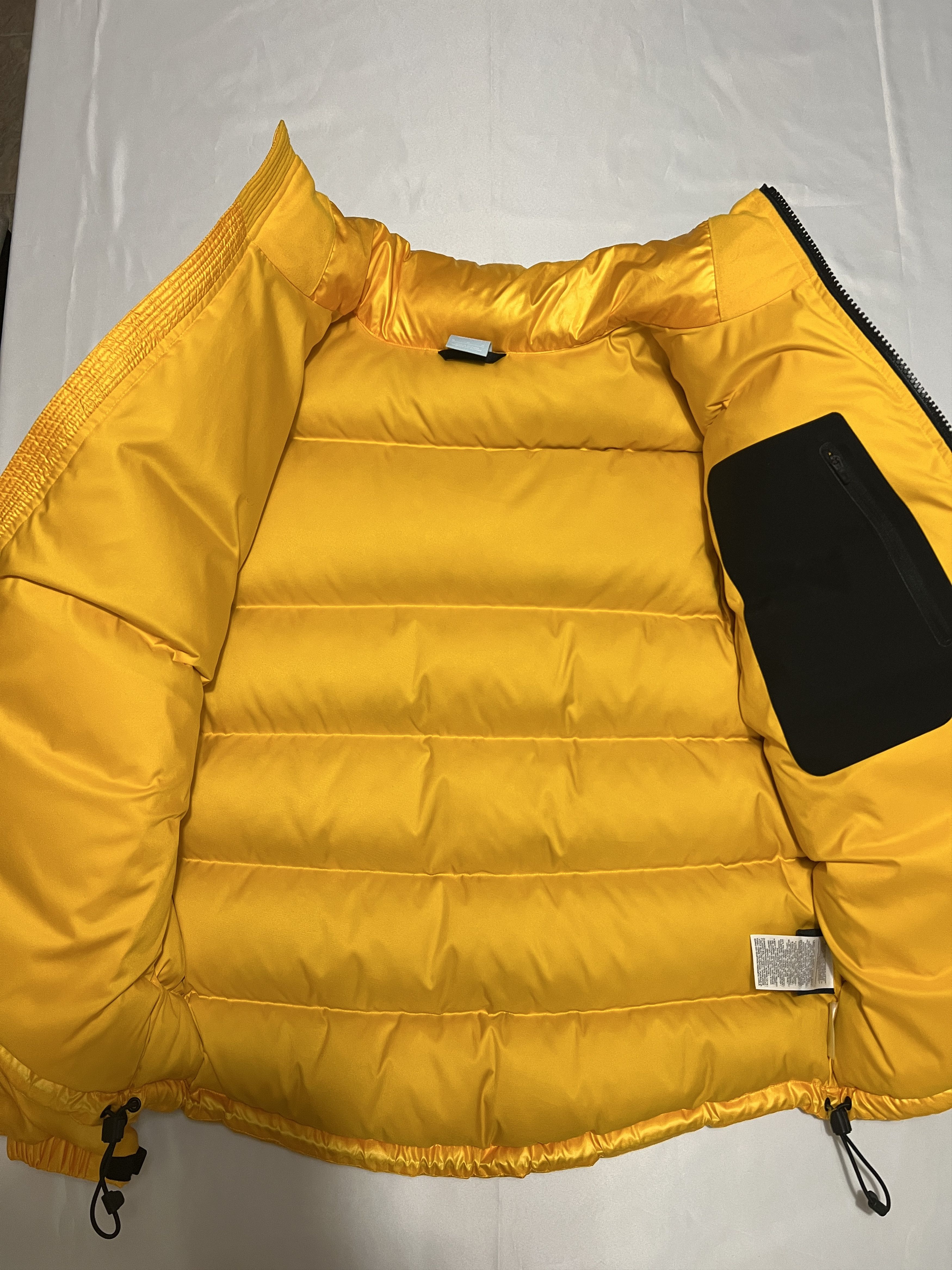 Drake Nike x NOCTA Yellow Sunset Puffer Jacket Size US M / EU 48-50 / 2 - 5 Thumbnail