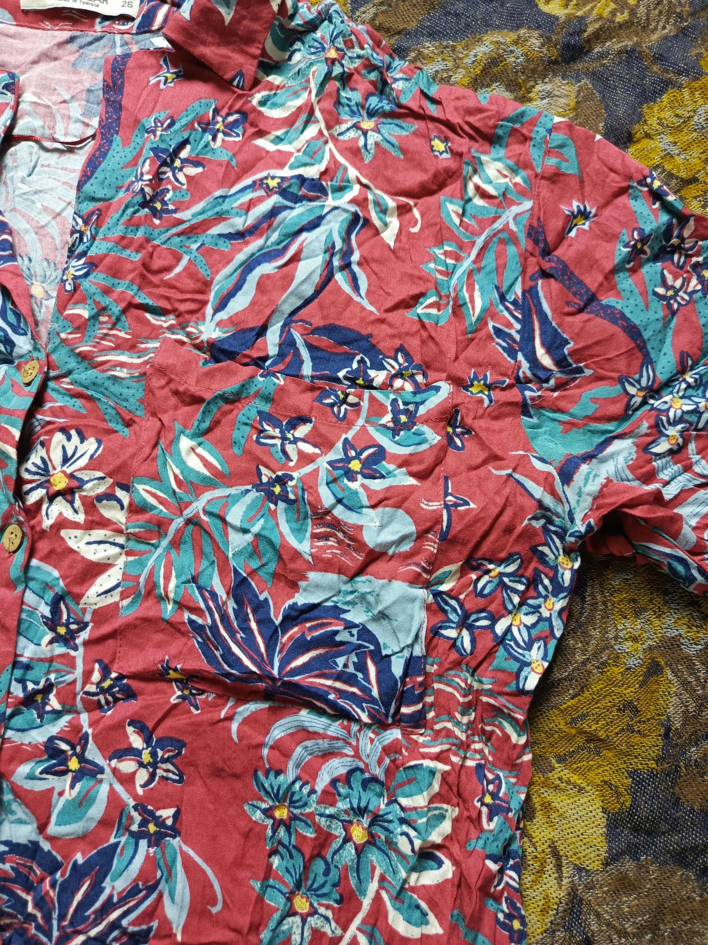 Pull & Bear Pull & Bear Vibrant Floral Crop – Casual Summer Look Size S / US 4 / IT 40 - 3 Thumbnail
