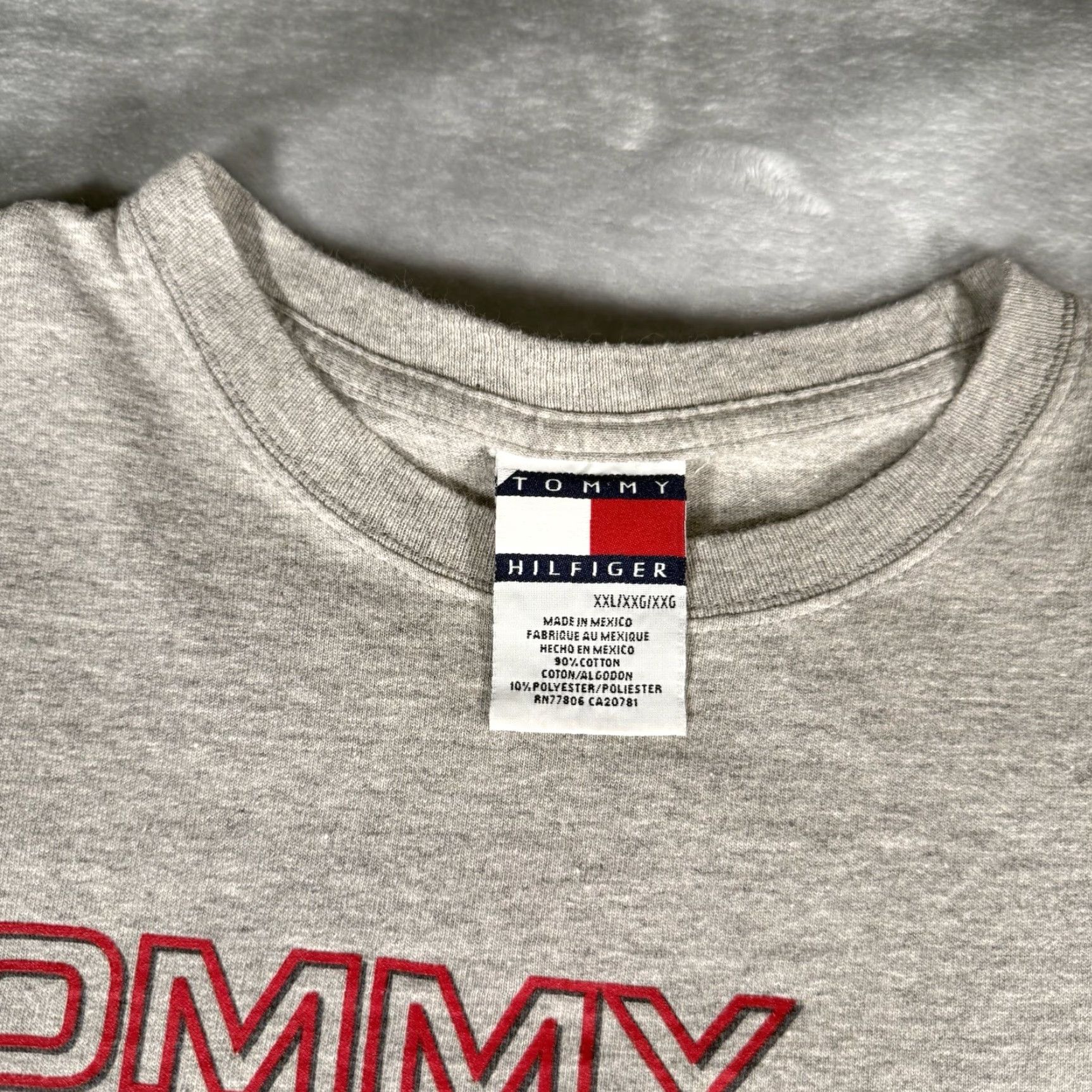 Tommy Hilfiger VINTAGE Tommy Hilfiger Flag T Shirt Mens 2XL Gray Hip Hop Y2K Graphic Print Crew Neck Short Sleeve Shirt Mens Size US XXL / EU 58 / 5 - 3 Thumbnail