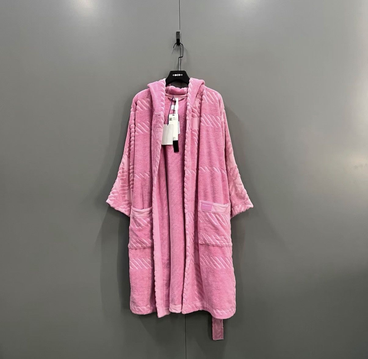 Burberry Burberry Pink Bathrobe J41 Size US S / EU 44-46 / 1 - 1 Thumbnail