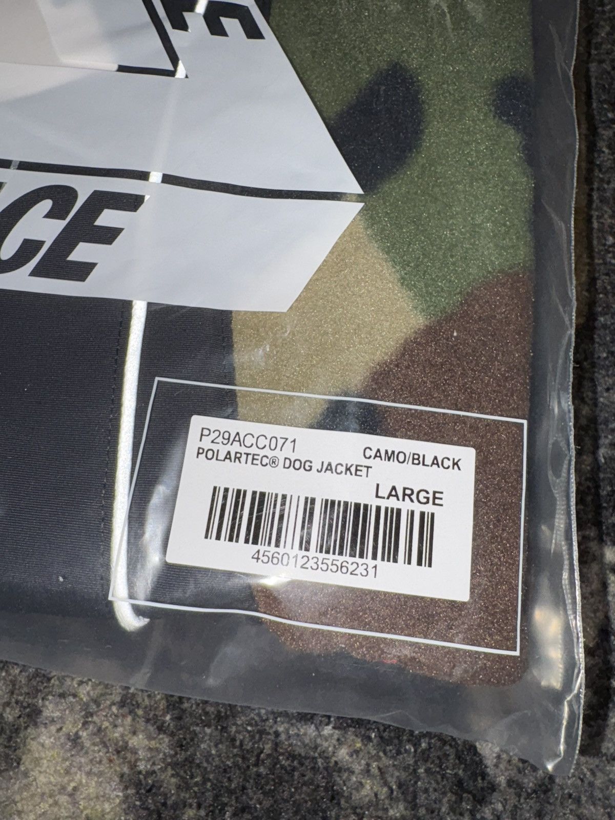 Palace Palace Polartec Dog Jacket Camo (LARGE) Size ONE SIZE - 4 Thumbnail