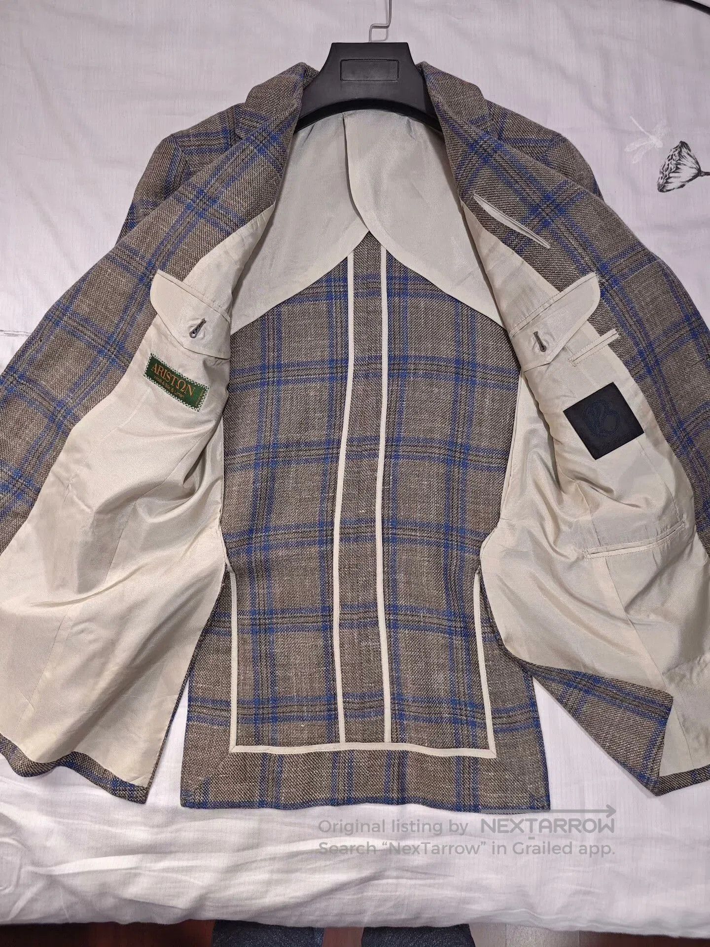 Armani Custom Italian Ariston Wool Silk Blazer. Size US S / EU 44-46 / 1 - 6 Thumbnail