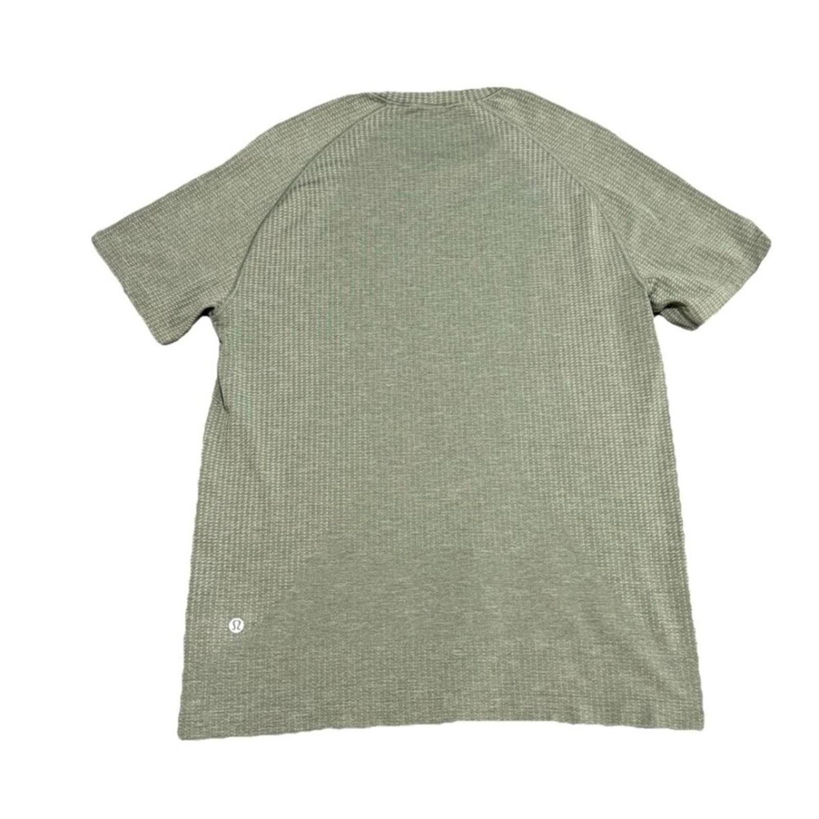 Lululemon LULULEMON METAL VENT SHORT SLEEVE SHIRT SMALL GREEN Size US S / EU 44-46 / 1 - 1 Thumbnail