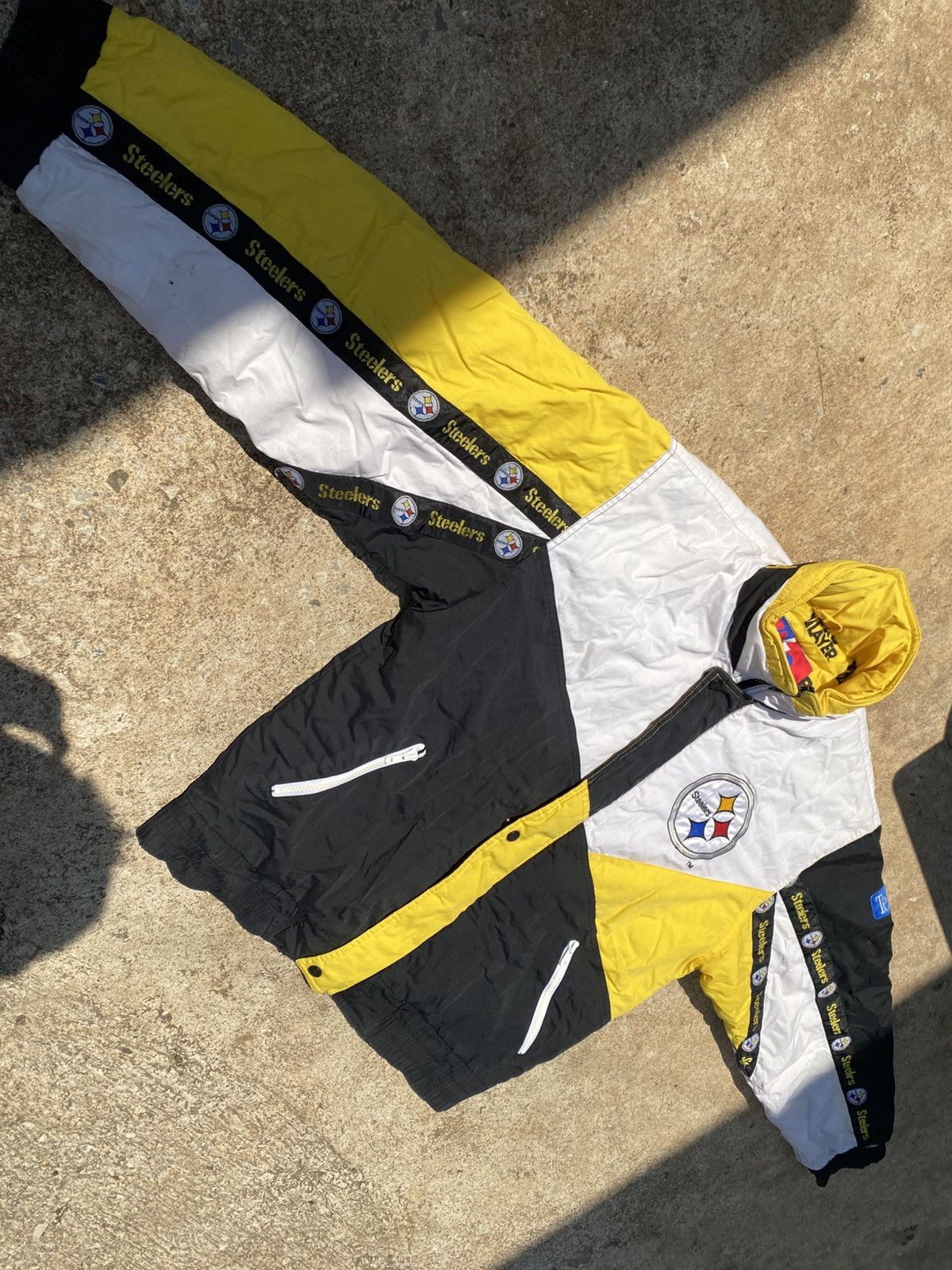 Pro Player Vintage NFL Pittsburgh Steelers Full Sip Pro Player Size US M / EU 48-50 / 2 - 8 Thumbnail