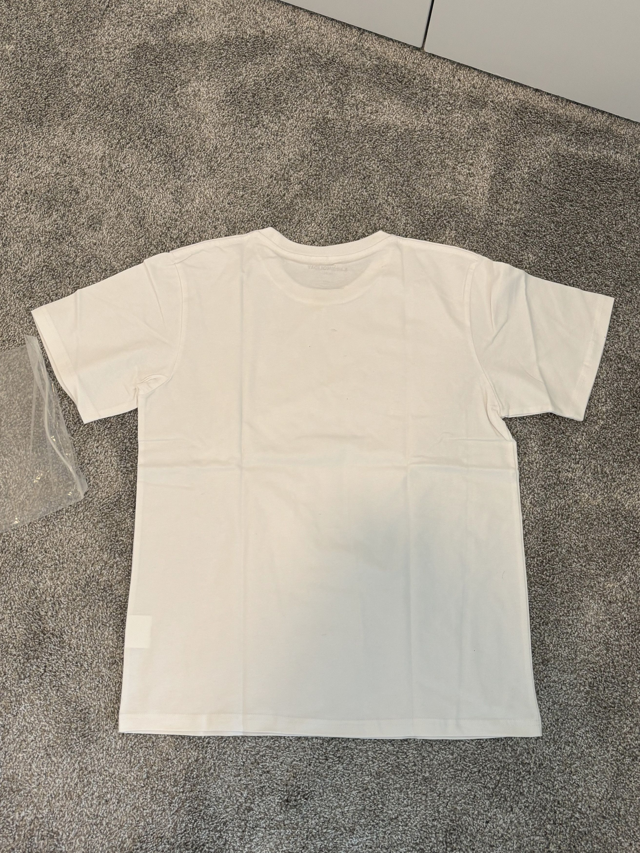 Kaws KAWS Holiday Limited White T-Shirt Large Brand New Size US L / EU 52-54 / 3 - 2 Thumbnail