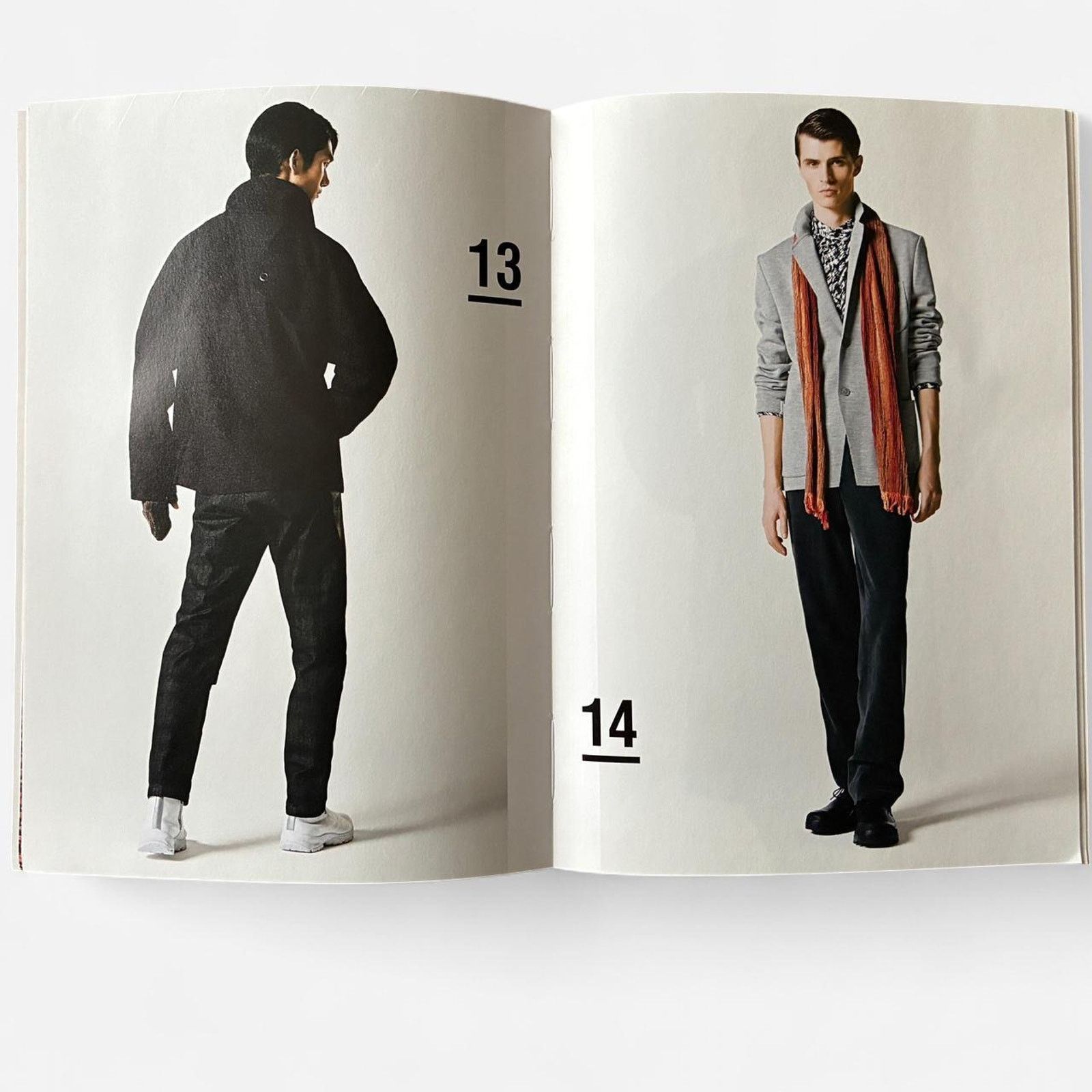 Homme Plisse Issey Miyake × Issey Miyake Issey Miyake Men autumn /winter 2013 catalog lookbook Size ONE SIZE - 4 Thumbnail