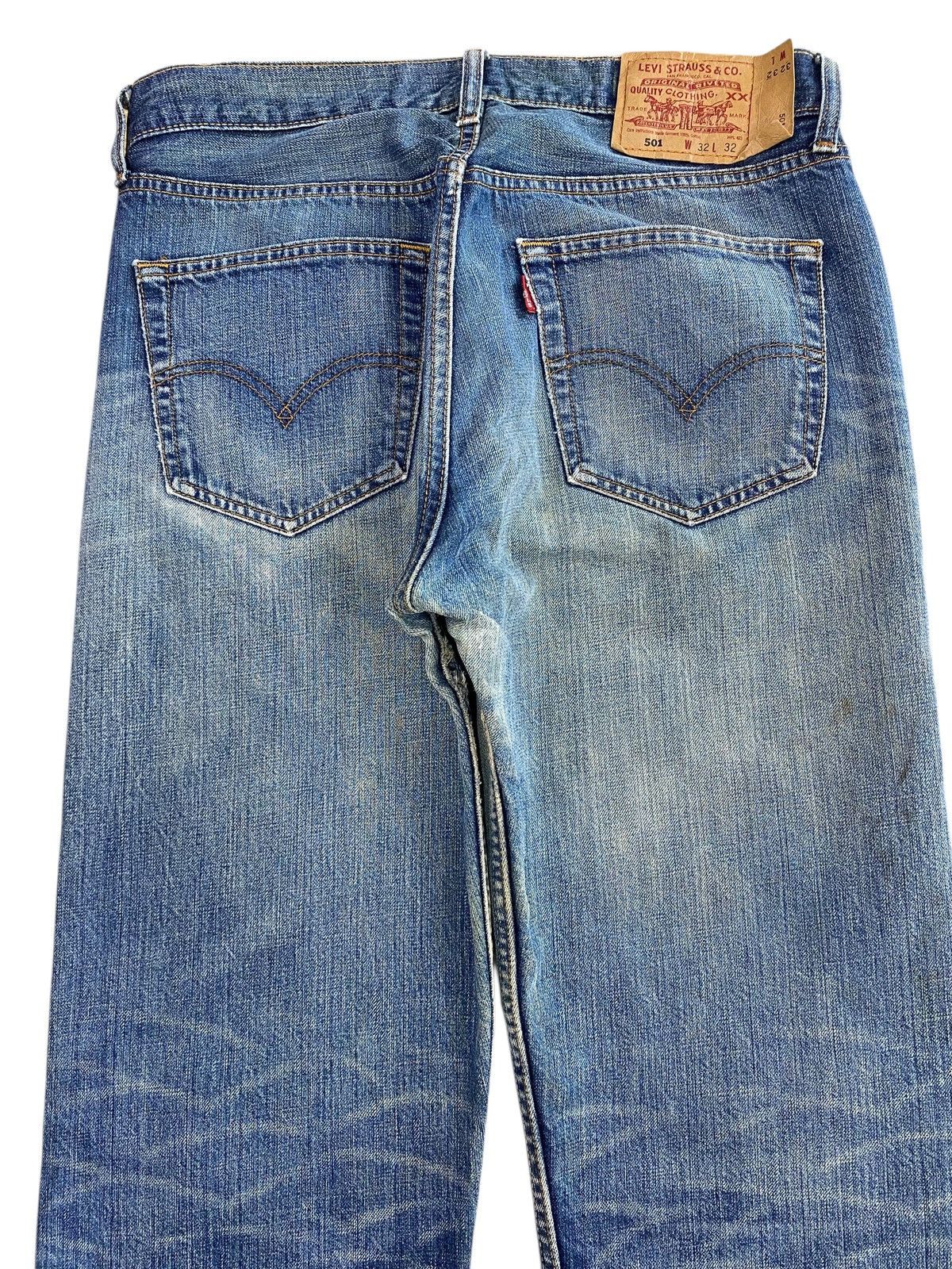 Levi's Levi’s Blue Faded Wash Style Loose Jeans Size US 32 / EU 48 - 4 Thumbnail