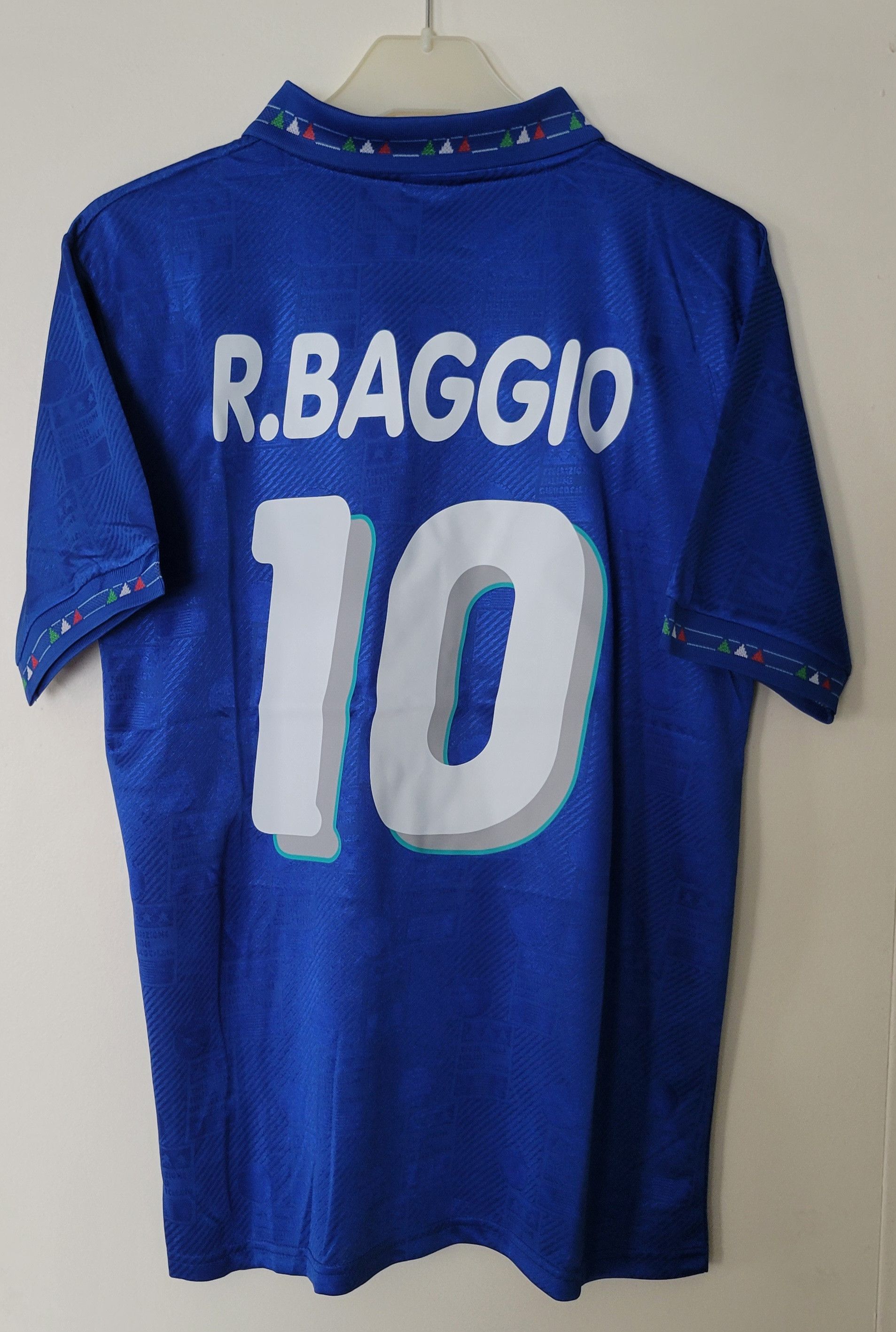 Other Italy 1994 Roberto Baggio 10 Vintage Retro Football Jersey Size US L / EU 52-54 / 3 - 1 Thumbnail