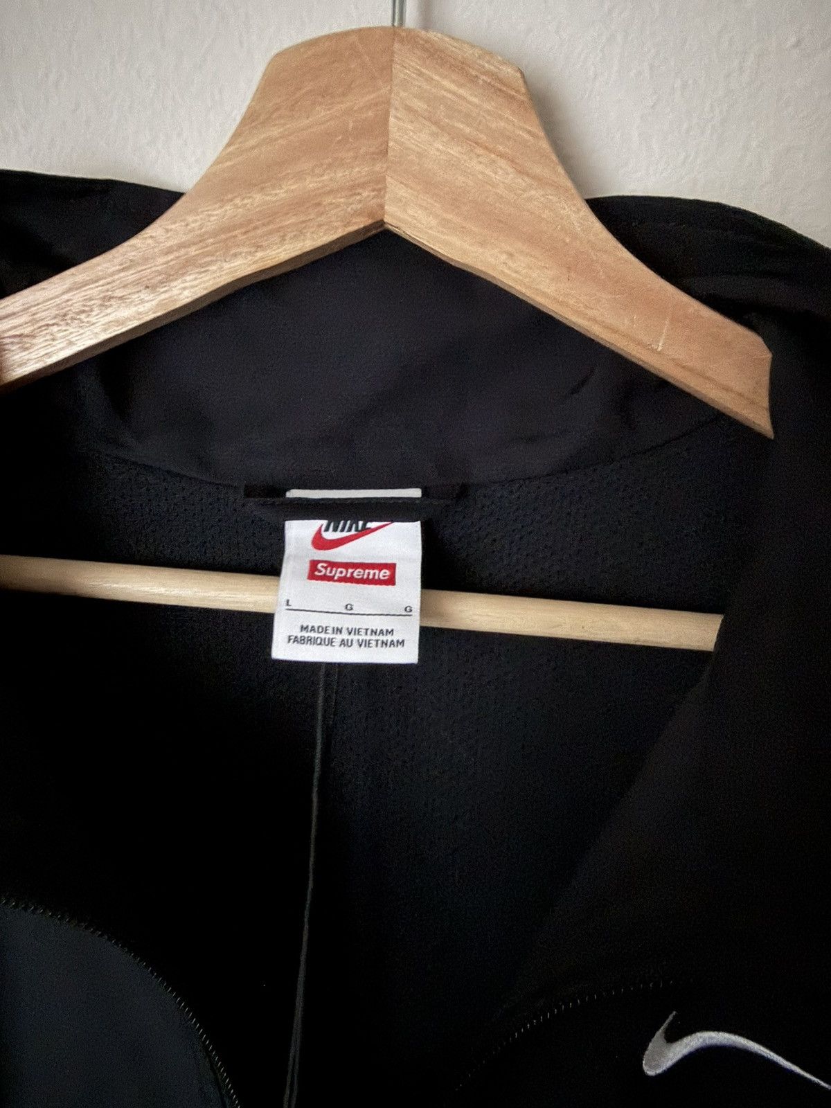 Nike × Supreme Supreme SS25 Nike Track Jacket Size Large NWT Size US L / EU 52-54 / 3 - 7 Thumbnail