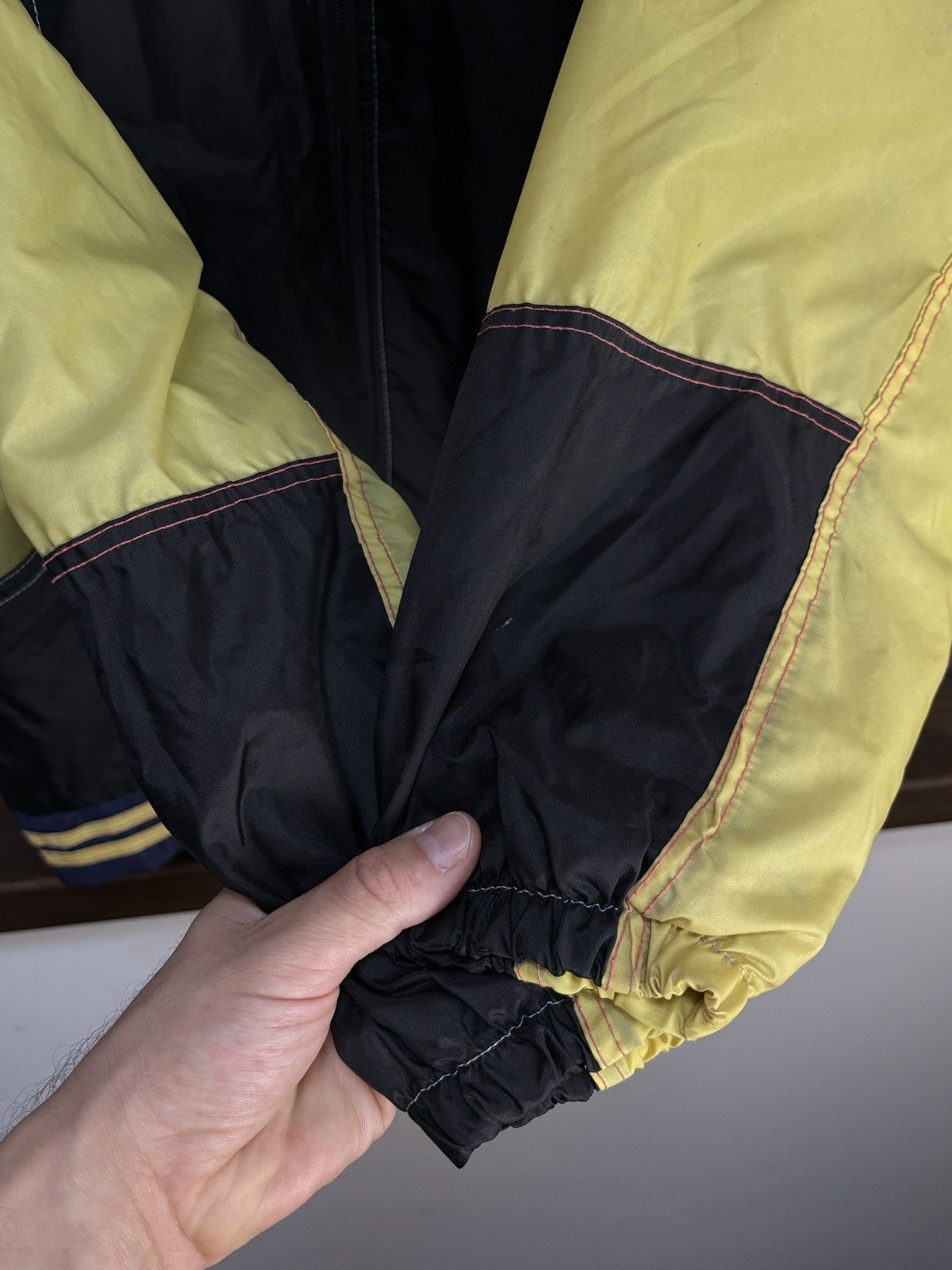 Vintage Borussia Dortmund Vintage Rare BVB Jacket Soccer Football Size US L / EU 52-54 / 3 - 11 Thumbnail