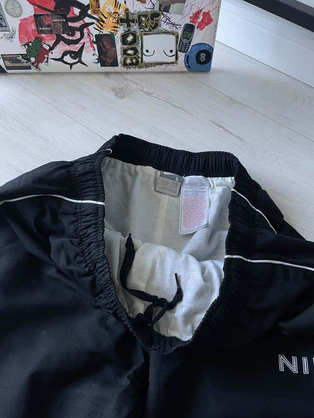 Nike Vintage Nike 00's Black Nylon Sweatpants Y2K Baggy Drill Size US 33 - 7 Thumbnail