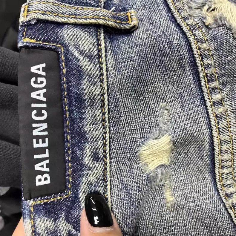 Balenciaga Balenciaga Blue Distressed Denim Jeans Size S-2505 Size US 26 / EU 42 - 5 Thumbnail