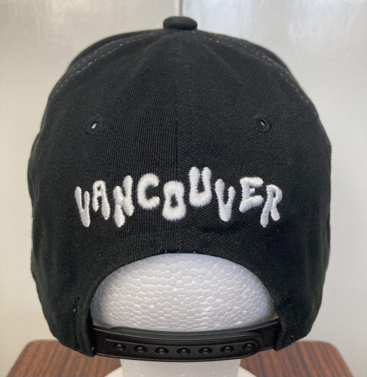Mitchell & Ness × NBA × Vintage VANCOUVER GRIZZLIES MITCHELL NESS SNAPBACK HAT NBA CITY LOVE Size ONE SIZE - 5 Thumbnail
