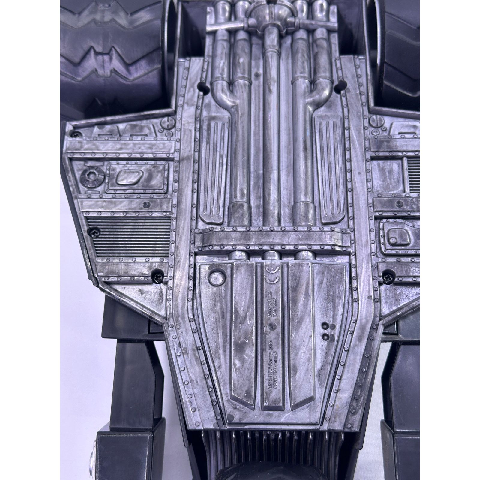 & Other Stories McFarlane Toys DC Multiverse Bat-Raptor Vehicle Batmanmobile Size ONE SIZE - 9 Thumbnail