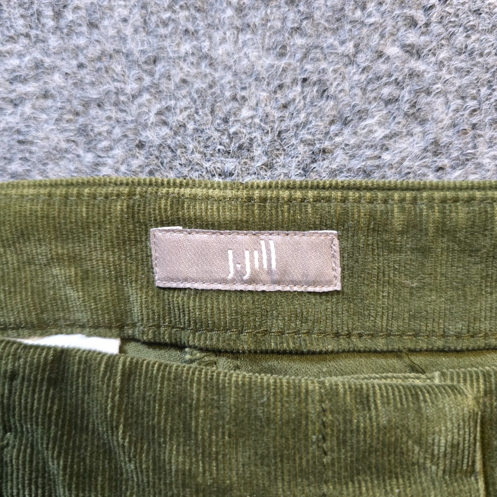 J. Jill J. Jill Pants Womens 8P Petite Green Tapered Corduroy Stretch Casual Academia Shirt? Size 30" / US 8 / IT 44 - 4 Thumbnail