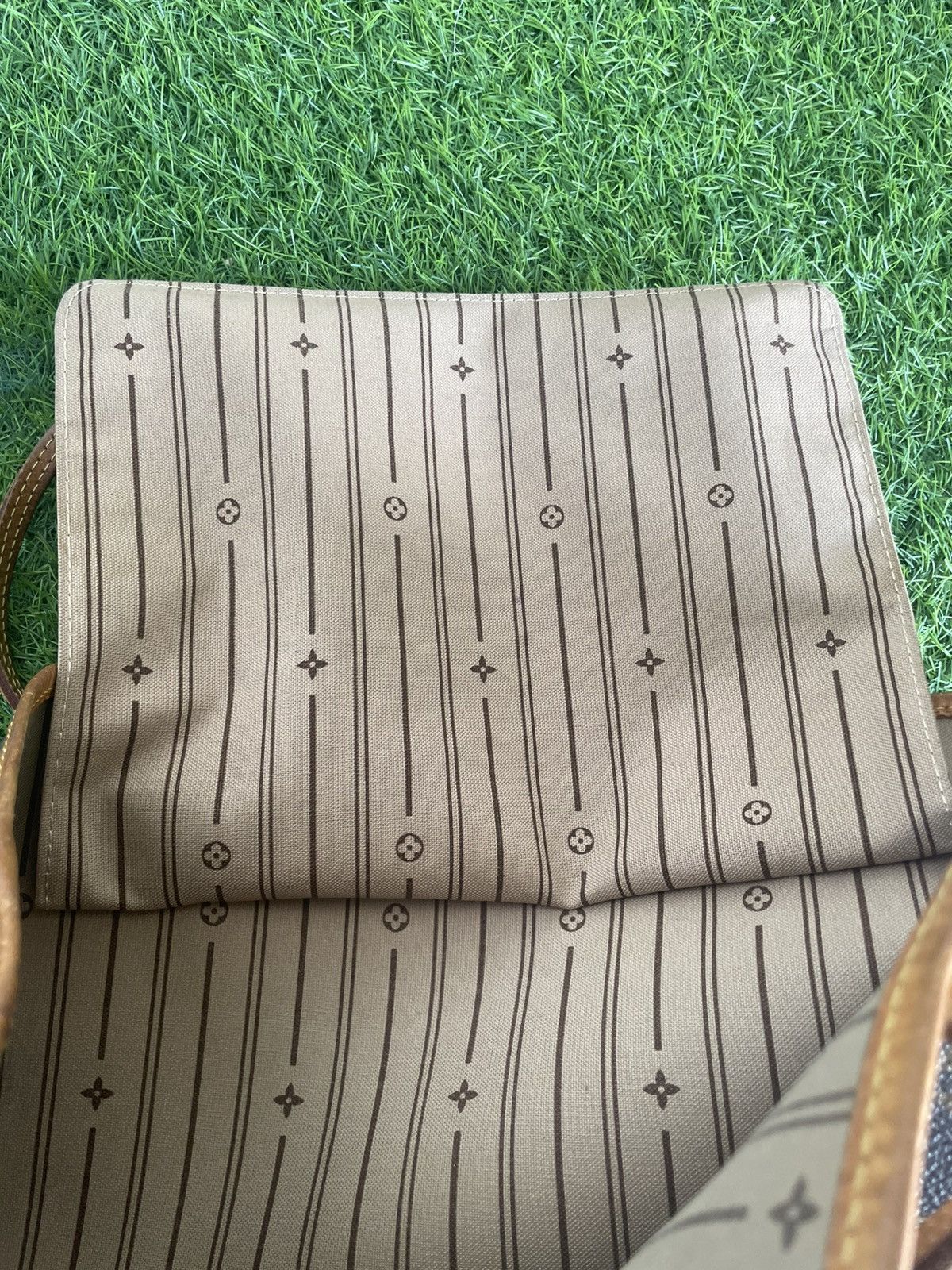 Louis Vuitton Authentic LOUIS VUITTON Neverfull Size ONE SIZE - 25 Thumbnail