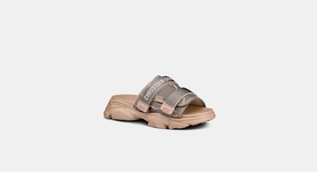 Dior o1w1db10924 D-Wander Slides in Nude Size US 6 / IT 36 - 2 Thumbnail