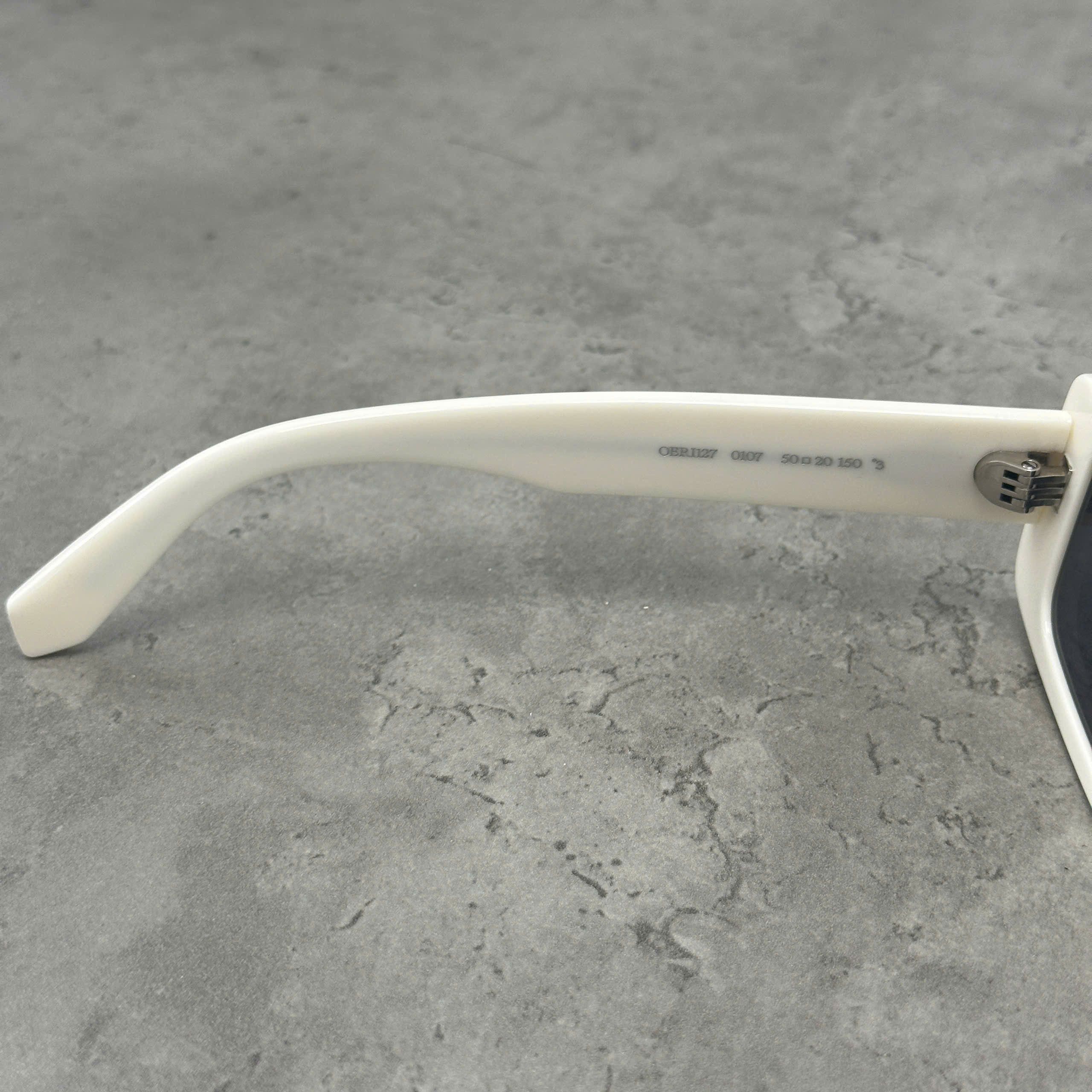 Off-White OFF WHITE Arthur Sunglasses WHITE DARK GREY Size ONE SIZE - 4 Thumbnail
