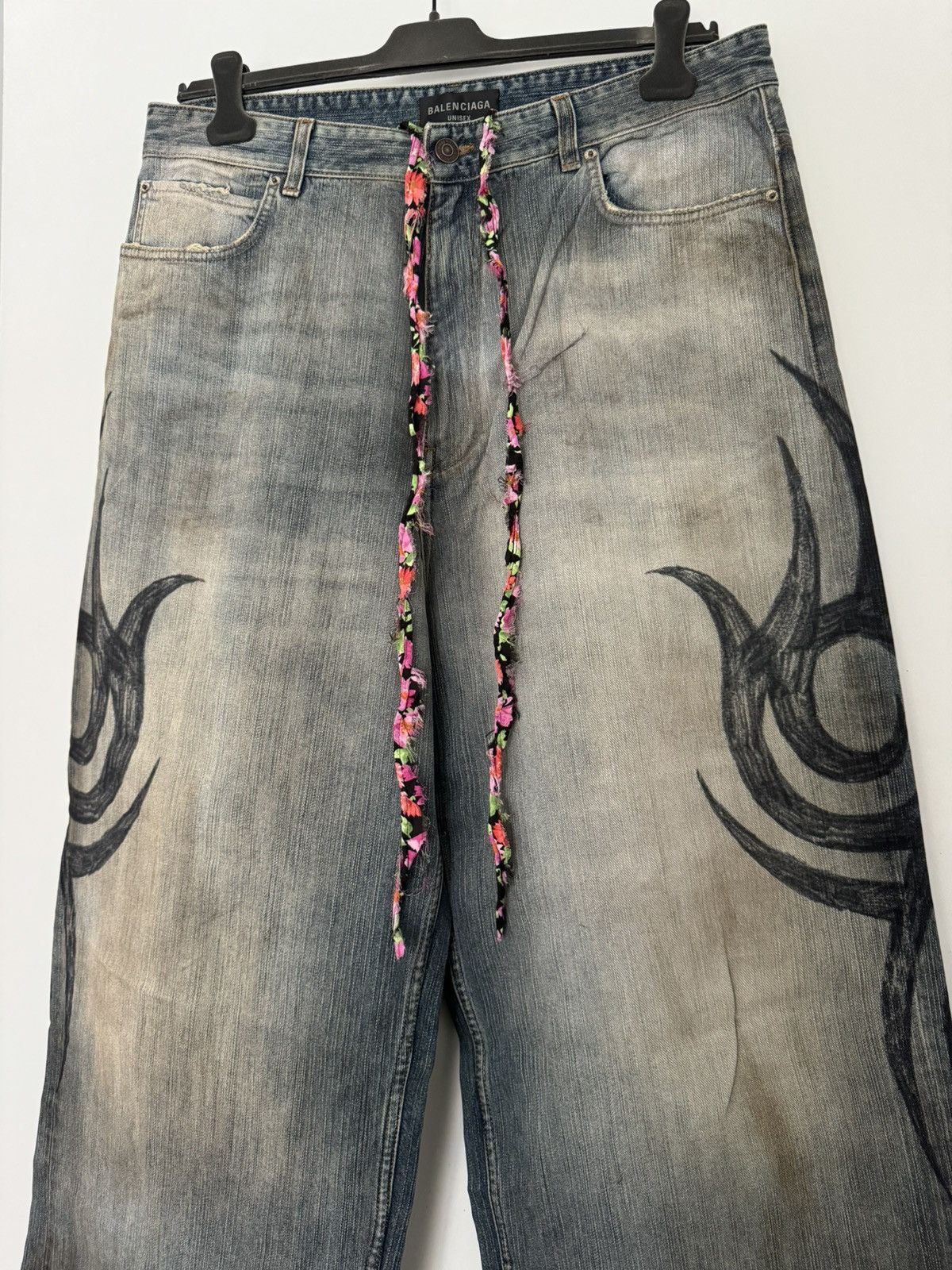 Balenciaga Balenciaga Y2K Wide-Leg Distressed Printed Jeans Size US 34 / EU 50 - 2 Thumbnail