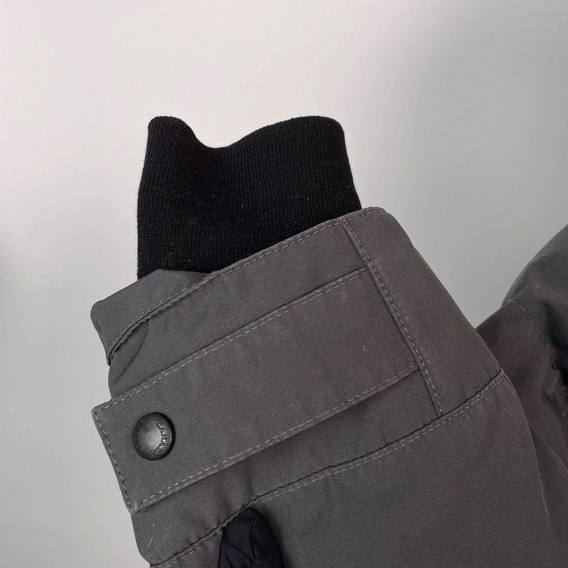 Canada Goose Canada Goose S down puffer jacket Size US S / EU 44-46 / 1 - 5 Thumbnail