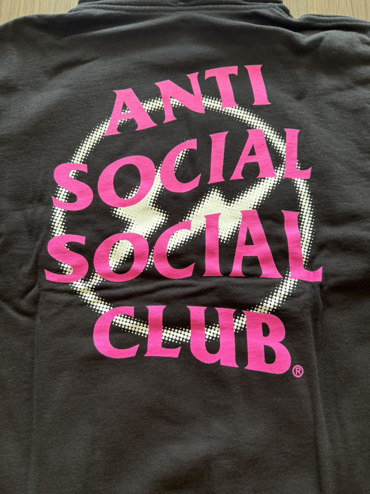 Anti Social Social Club × Fragment Design ASSC x Fragment Design Half Tone Logo Hoodie Black/Pink - S Size US S / EU 44-46 / 1 - 5 Thumbnail