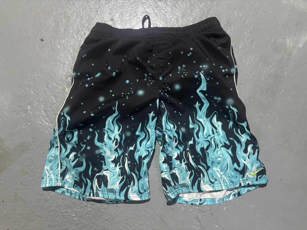 Nike Rare Nike Blue Flame Shorts Size US 30 / EU 46 - 1 Thumbnail