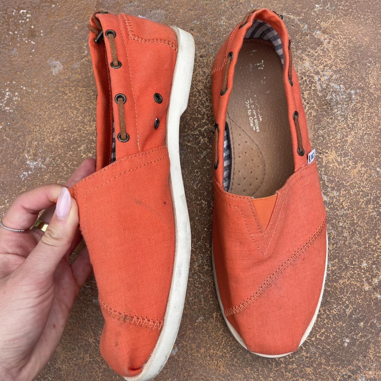 Toms Orange TOMS slip-on shoes men’s size 8 Size US 8 / EU 41 - 2 Thumbnail