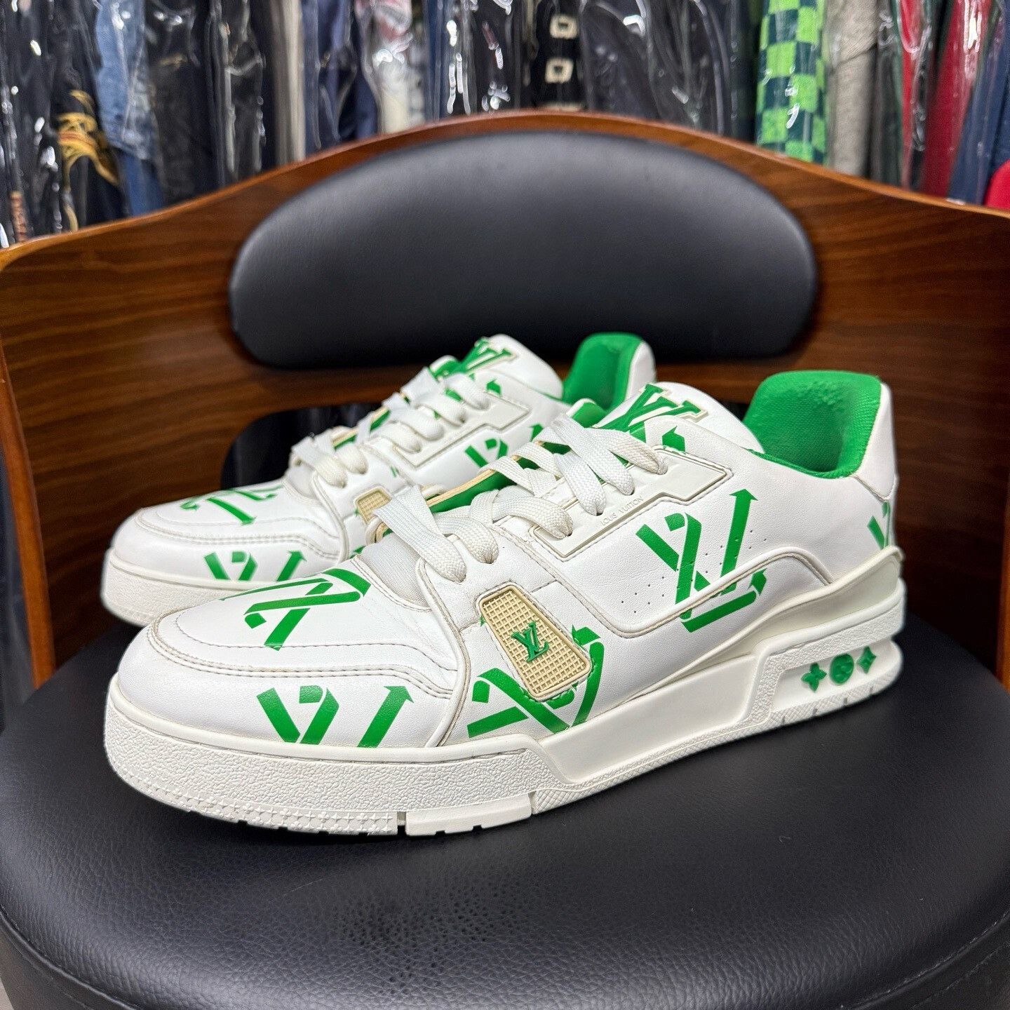 Louis Vuitton Louis Vuitton Training Green Lowtop Sneakers 41 Men Size US 8.5 / EU 41-42 - 1 Thumbnail