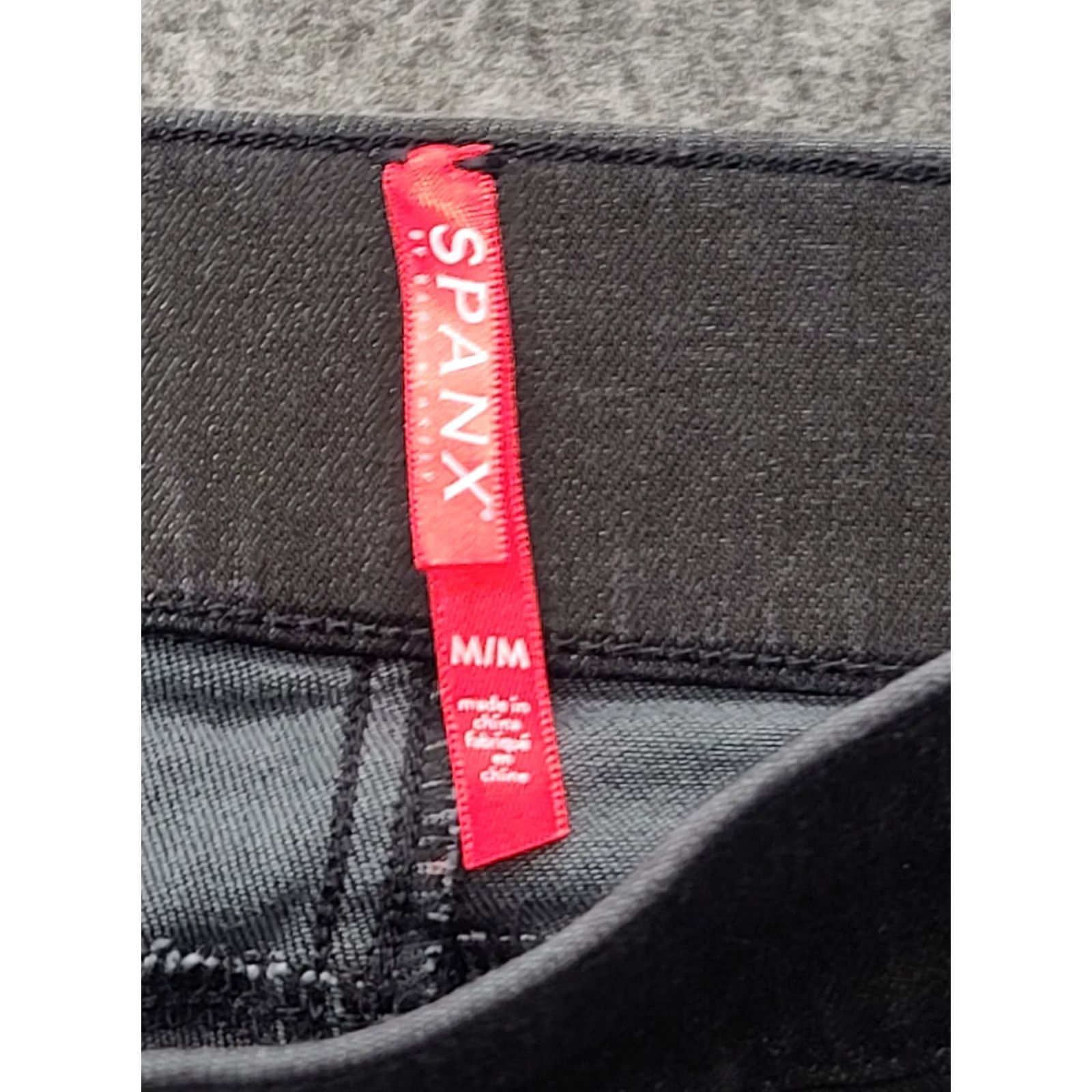 Spanx Spanx Jeans Womens M Skinny Fit Shapewear Ankle High Rise Mom Distressed Black Size 32" / US 10 / IT 46 - 2 Thumbnail