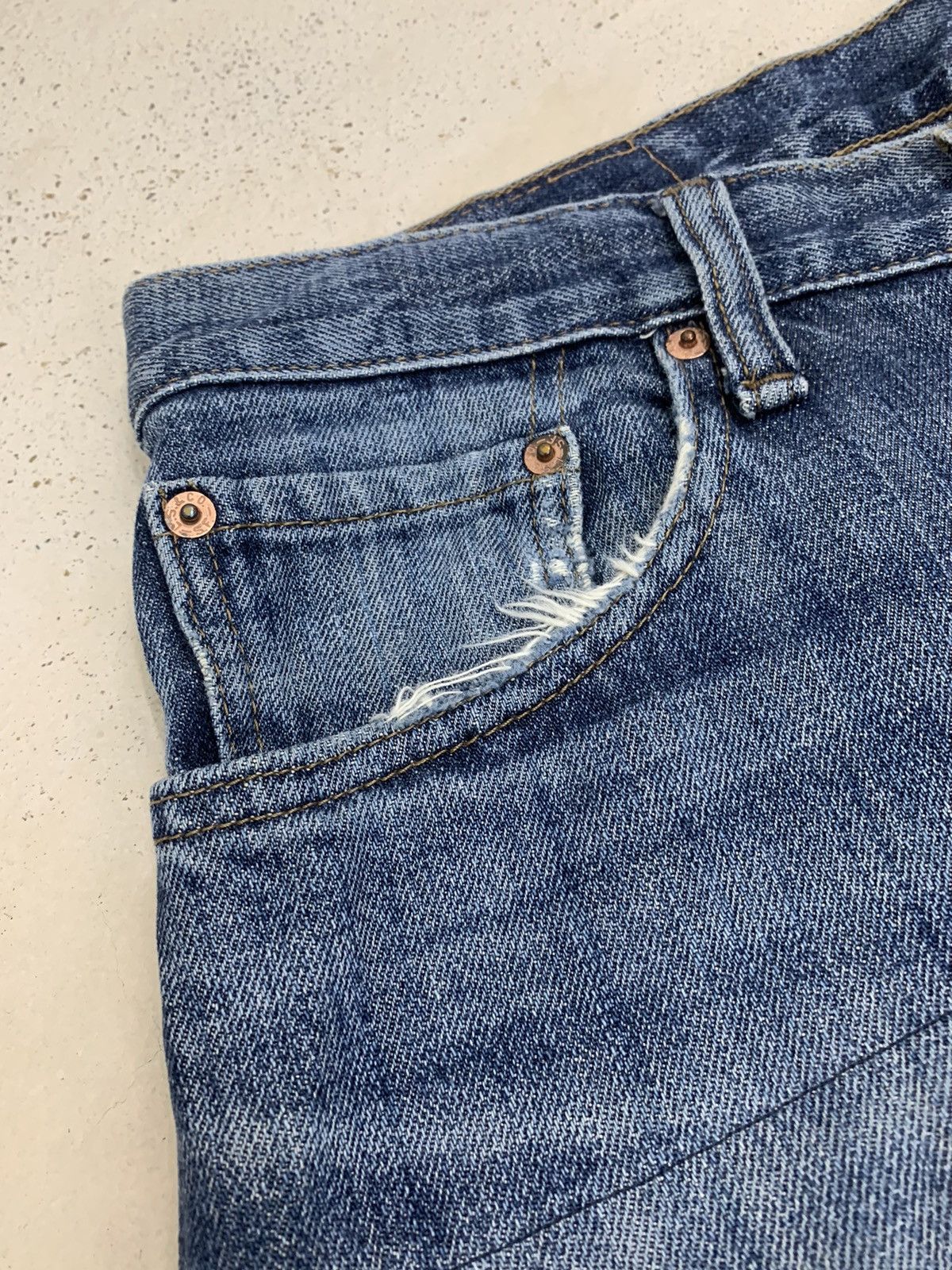 Levi's × Vintage Levis 533 04 Productio Distressed Denim Pants (AE3) Size US 32 / EU 48 - 8 Thumbnail