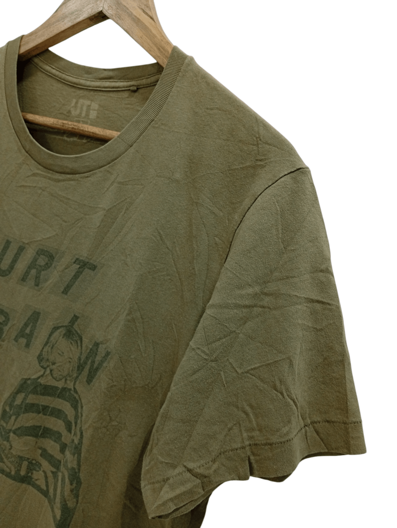 Band Tees × Japanese Brand 🔥🔥Uniqlo x Kurt Cobain T-shirt Size US L / EU 52-54 / 3 - 11 Thumbnail