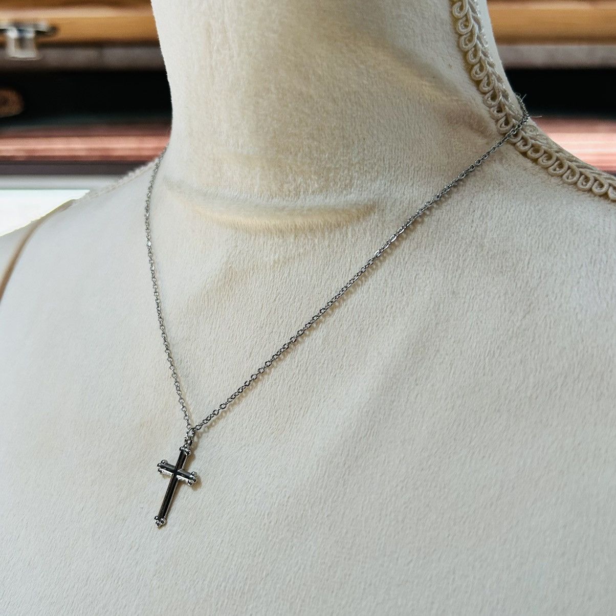 Handmade Handcrafted vintage filigree cross pendant on chain necklace Size ONE SIZE - 3 Thumbnail