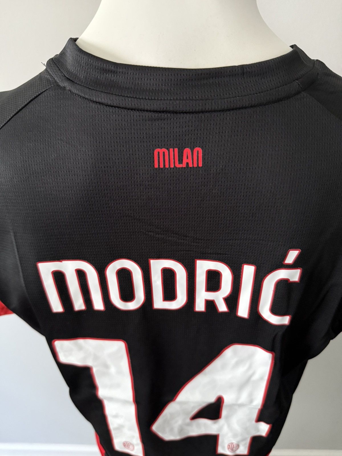 Puma Luka Modric #14 AC Milan 2025/26 Home New Soccer Jersey Size US XL / EU 56 / 4 - 11 Thumbnail