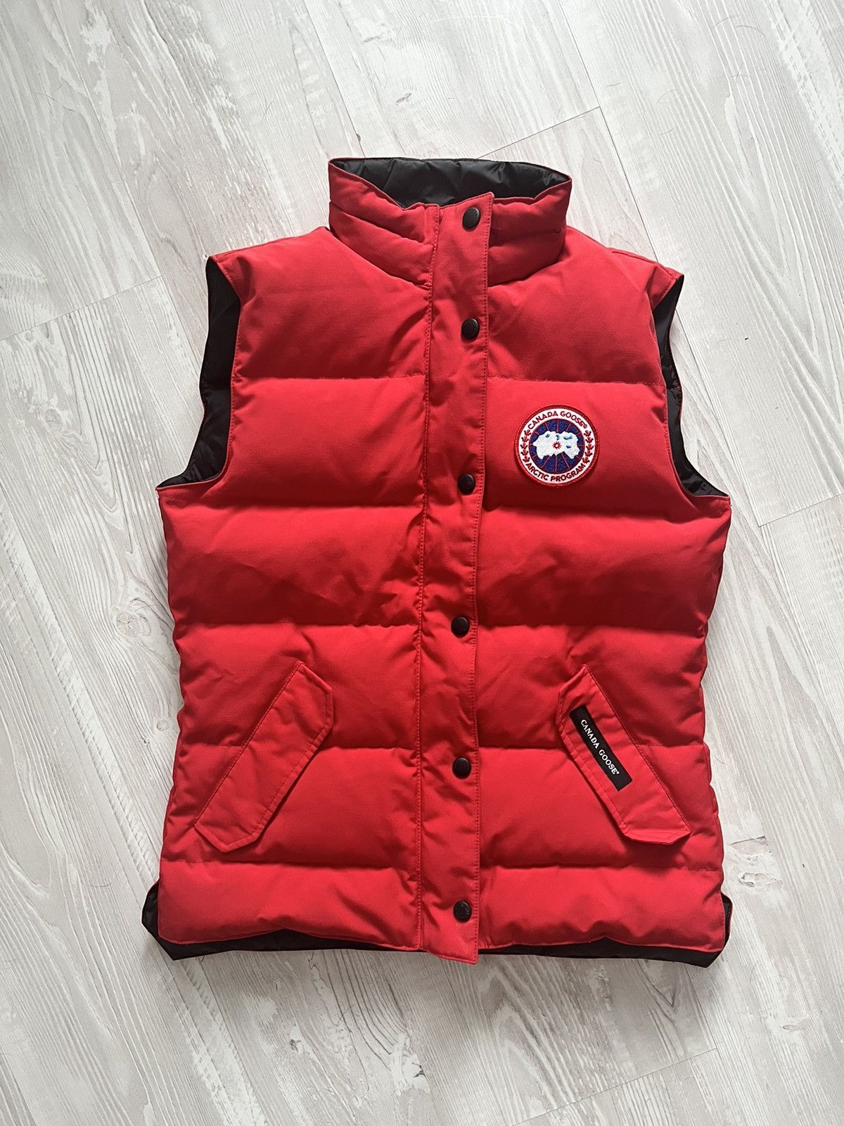 image of Canada Goose Genuine Vest Small Red, Women's